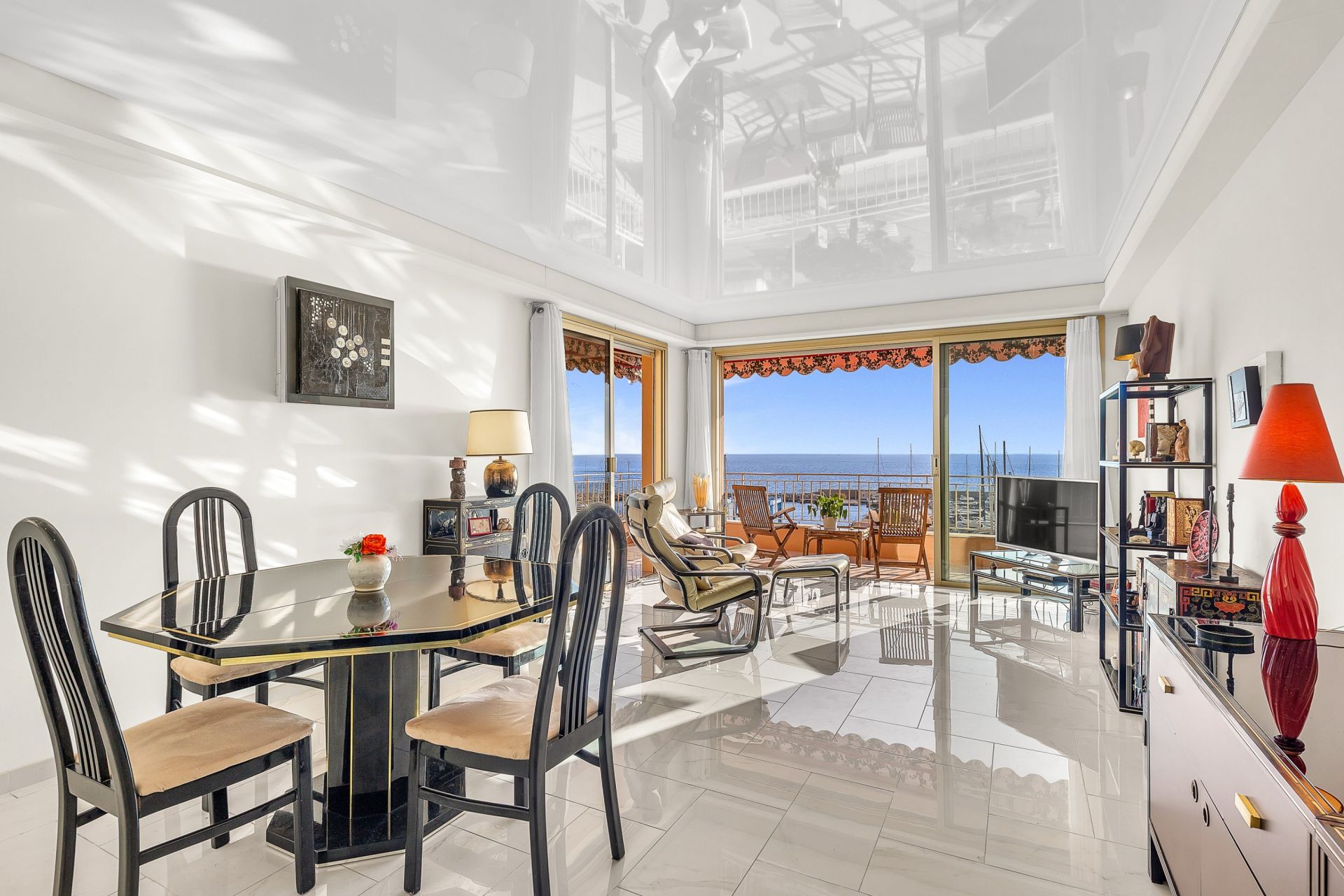 luxury apartment 3 Rooms for sale on MENTON (06500)