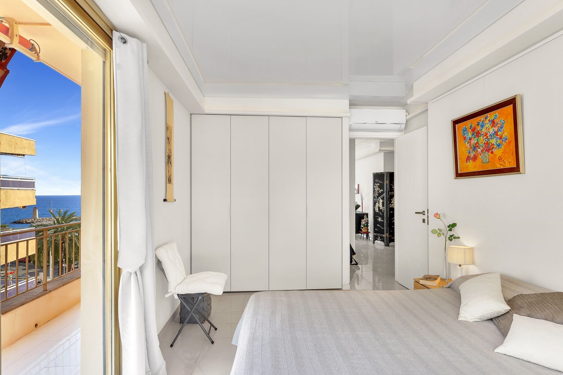 luxury apartment 3 Rooms for sale on MENTON (06500)