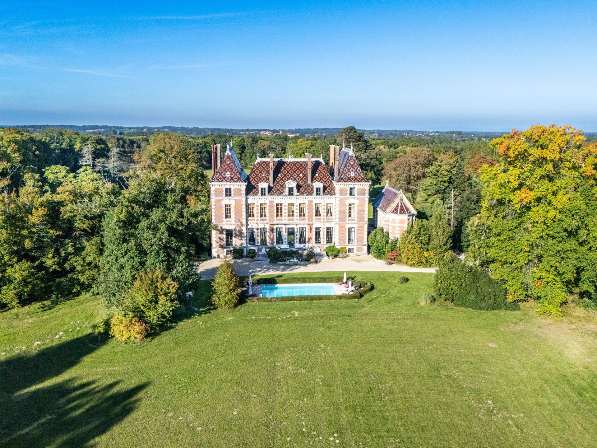 château 22 Pièces en vente sur NEUVILLE LES DAMES (01400)