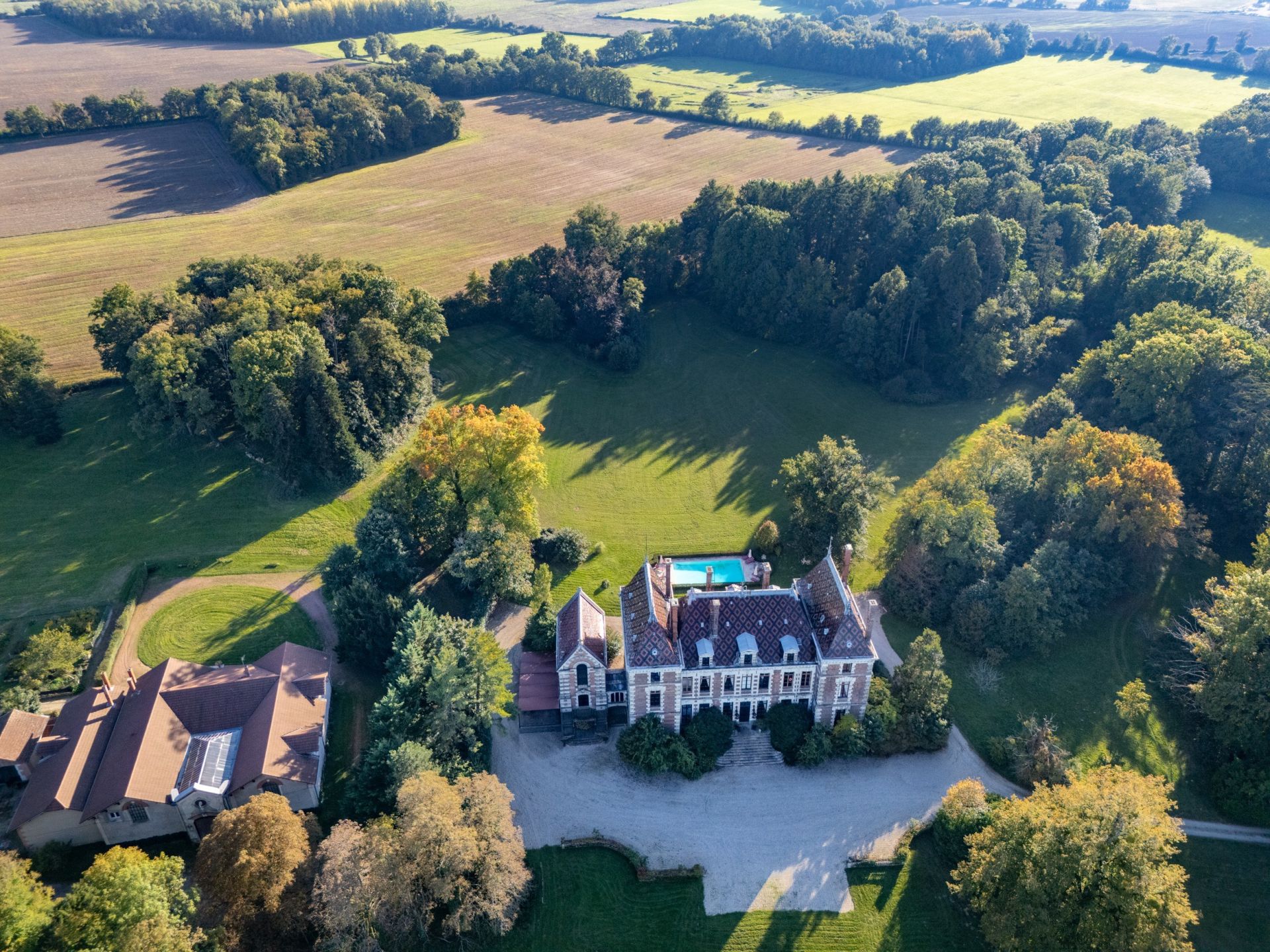 château 22 Pièces en vente sur NEUVILLE LES DAMES (01400)