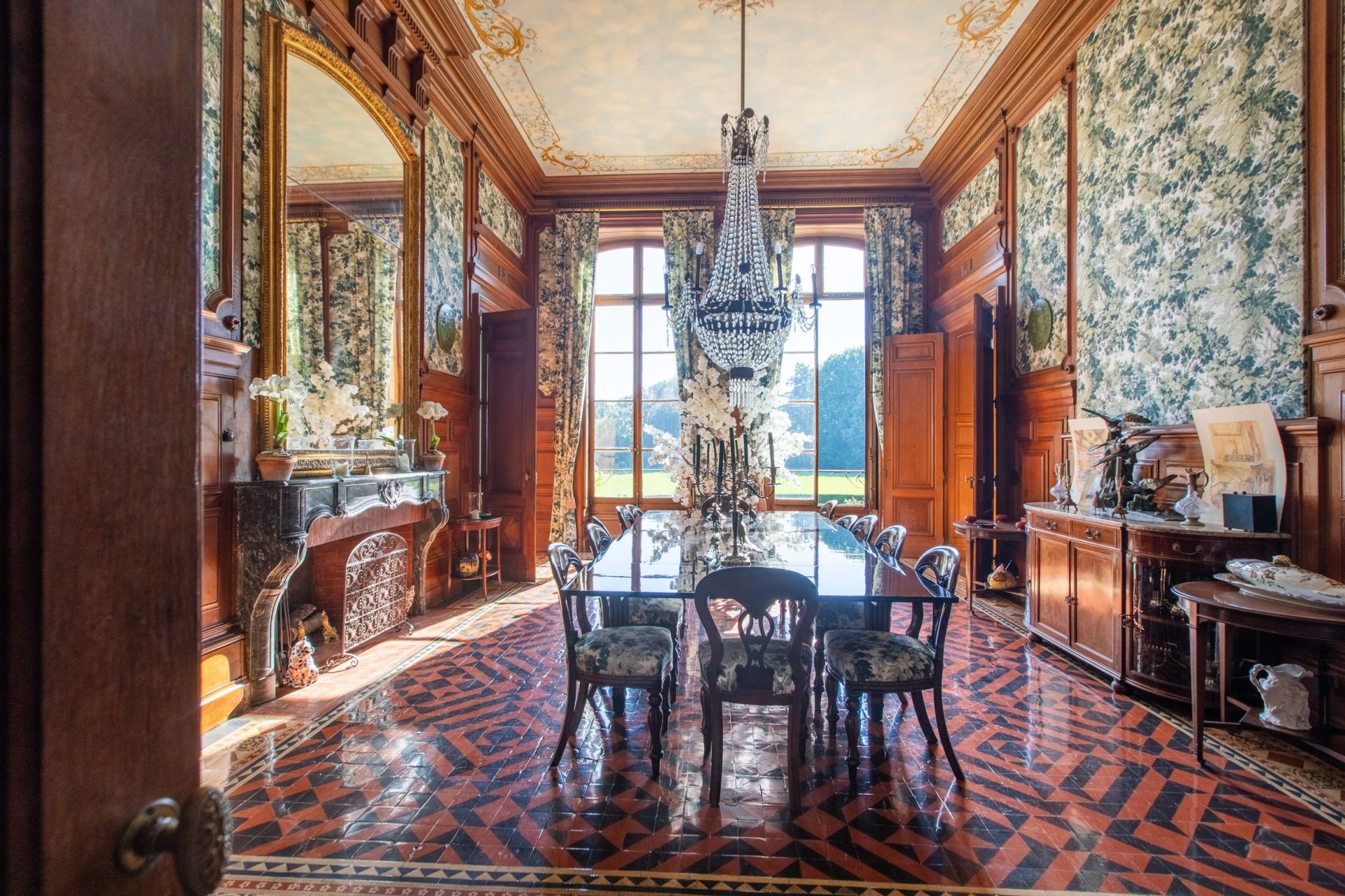 château 22 Pièces en vente sur NEUVILLE LES DAMES (01400)