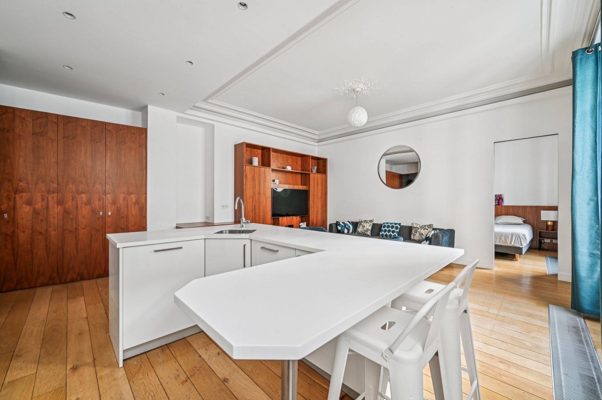 luxury apartment 2 Rooms for sale on PARIS (75008)