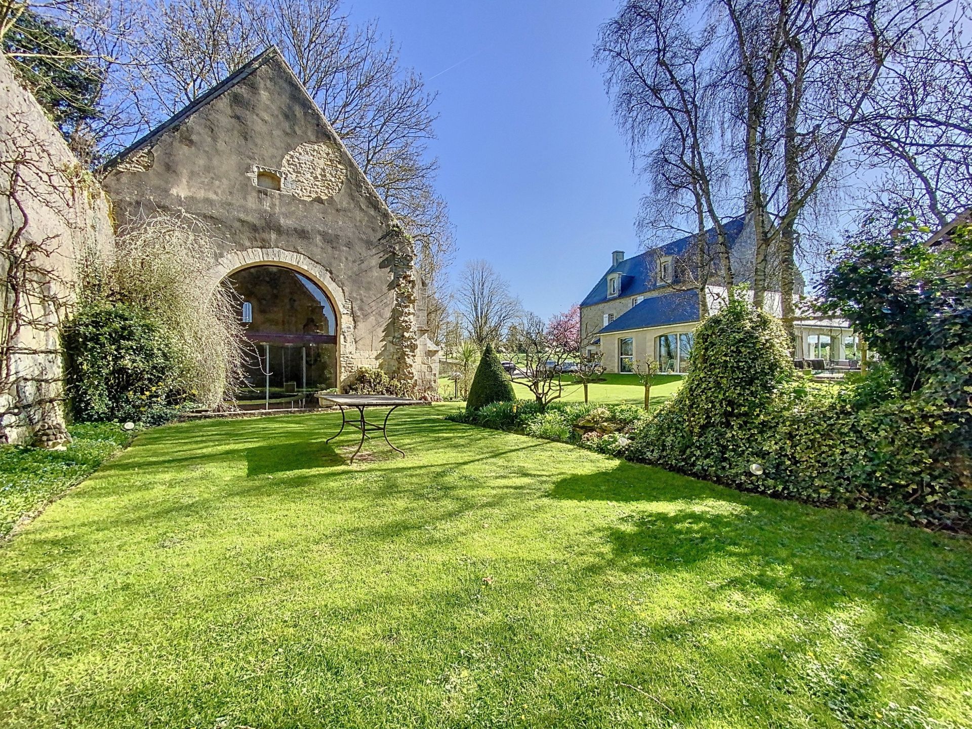 maison de luxe 10 Pièces en vente sur BAYEUX (14400)