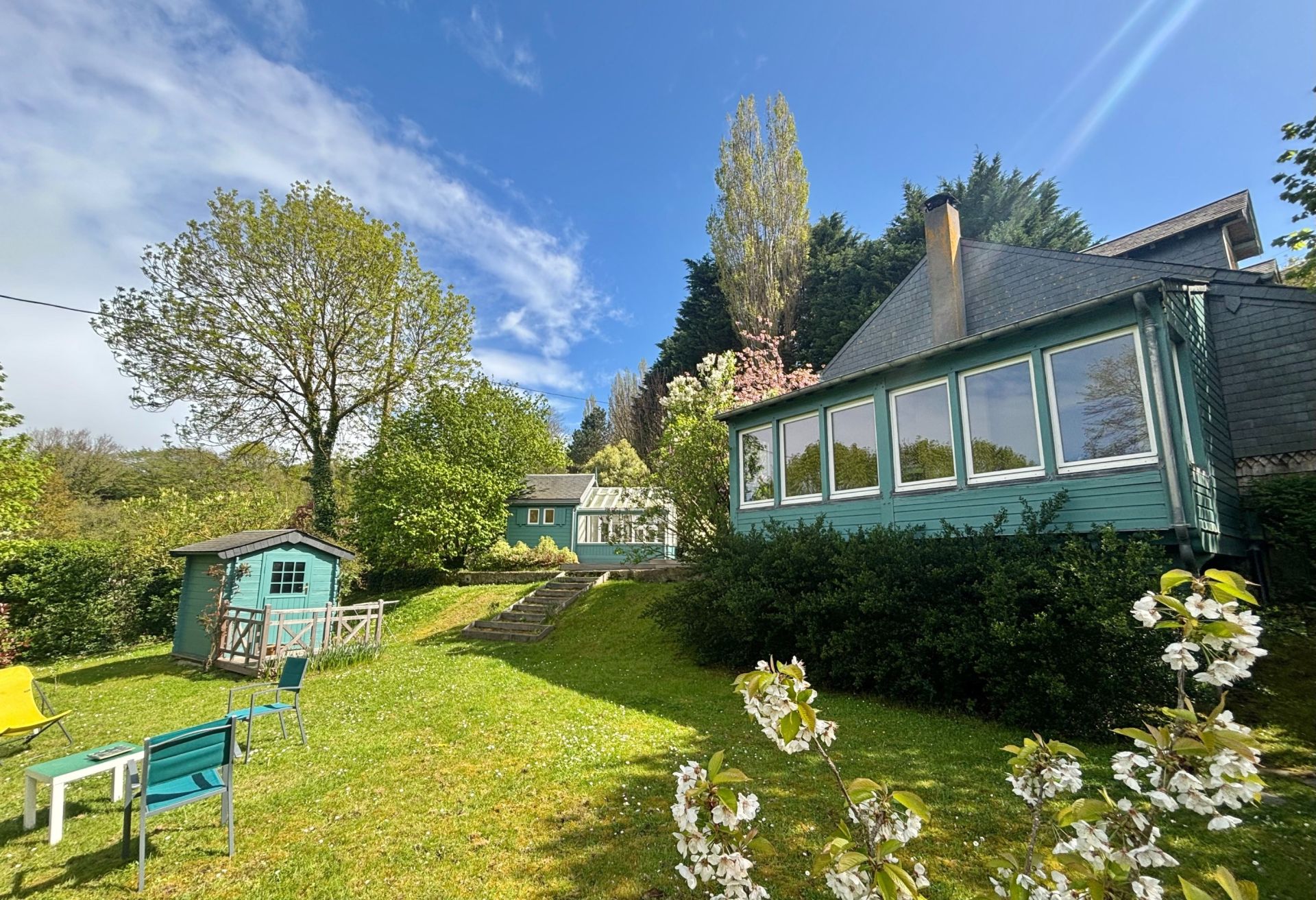 luxury house 5 Rooms for sale on TROUVILLE SUR MER (14360)
