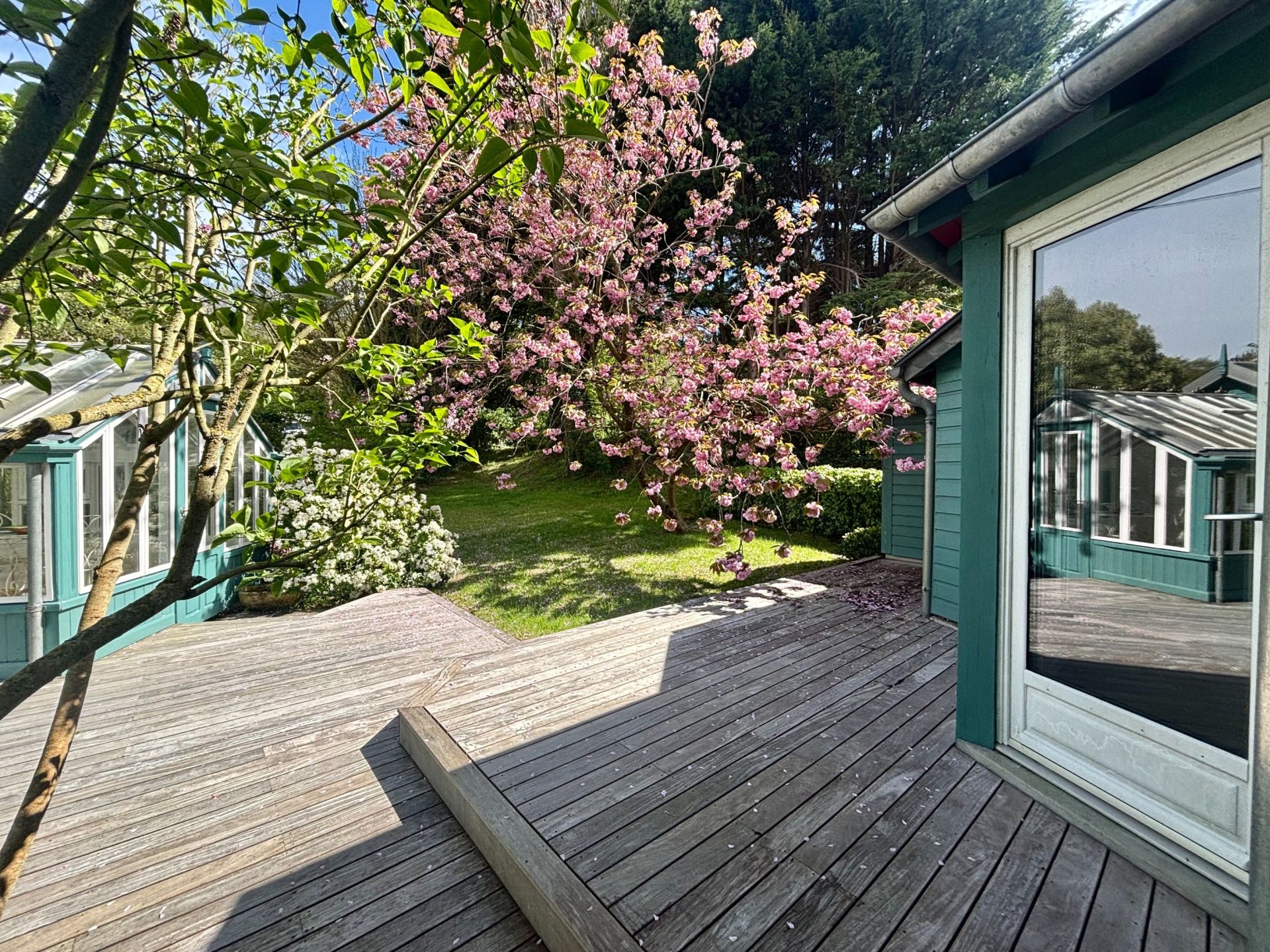 luxury house 5 Rooms for sale on TROUVILLE SUR MER (14360)