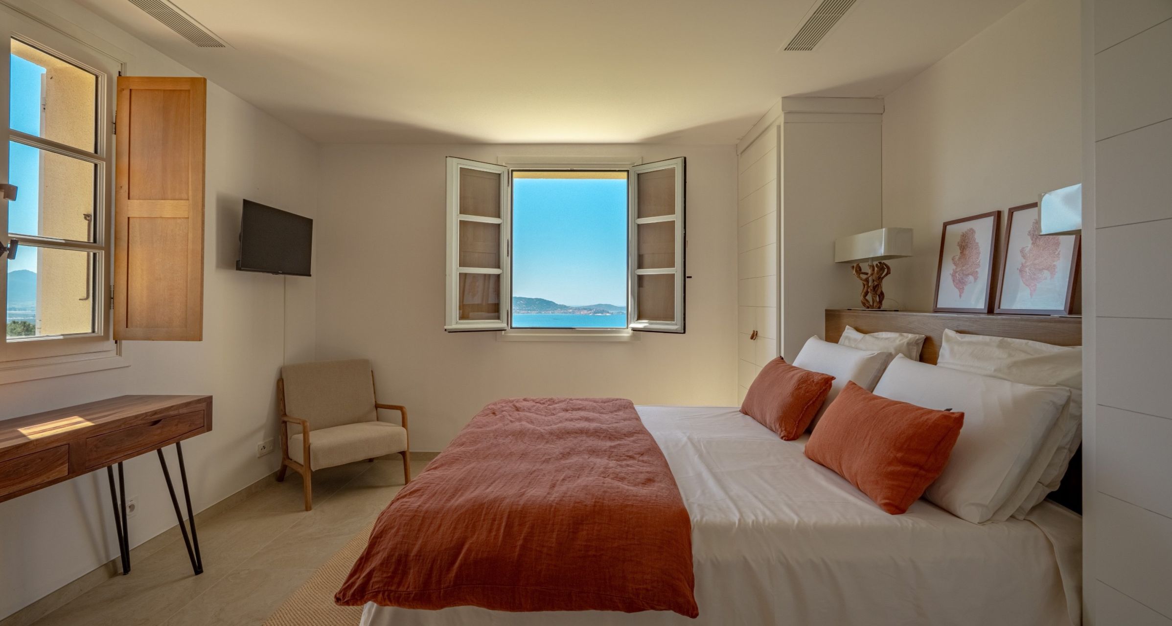 luxury villa 9 Rooms for sale on LUMIO (20260)