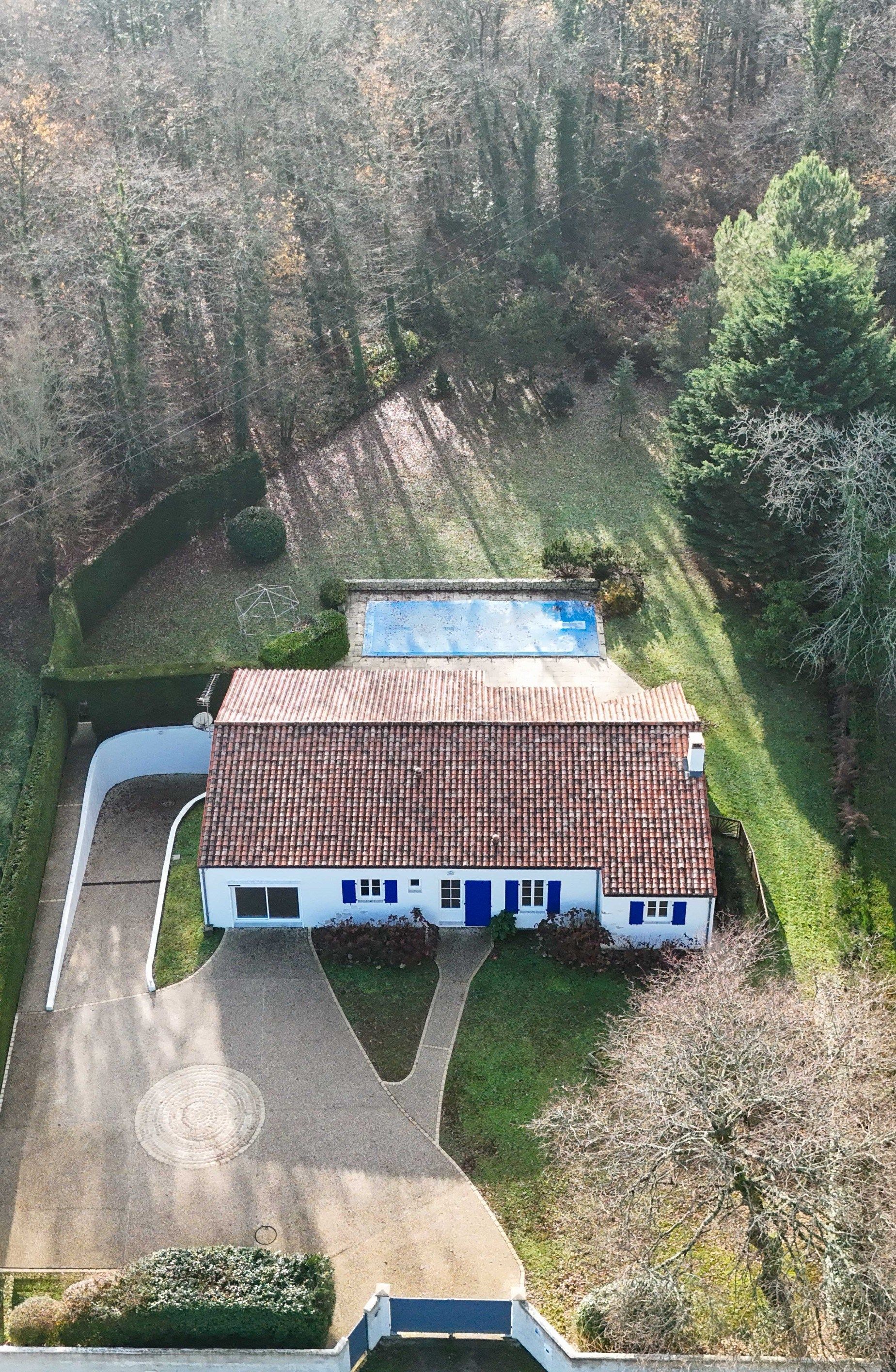 maison de luxe 5 Pièces en vente sur BREUILLET (17920)