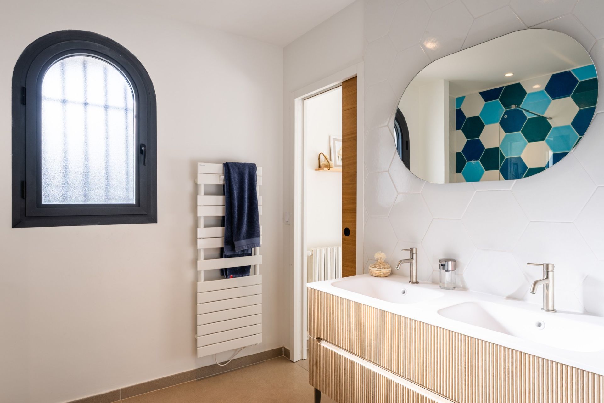 luxury house 7 Rooms for sale on CARRY LE ROUET (13620)