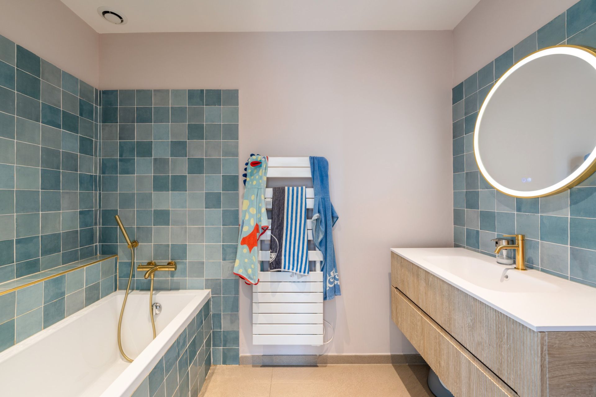 luxury house 7 Rooms for sale on CARRY LE ROUET (13620)