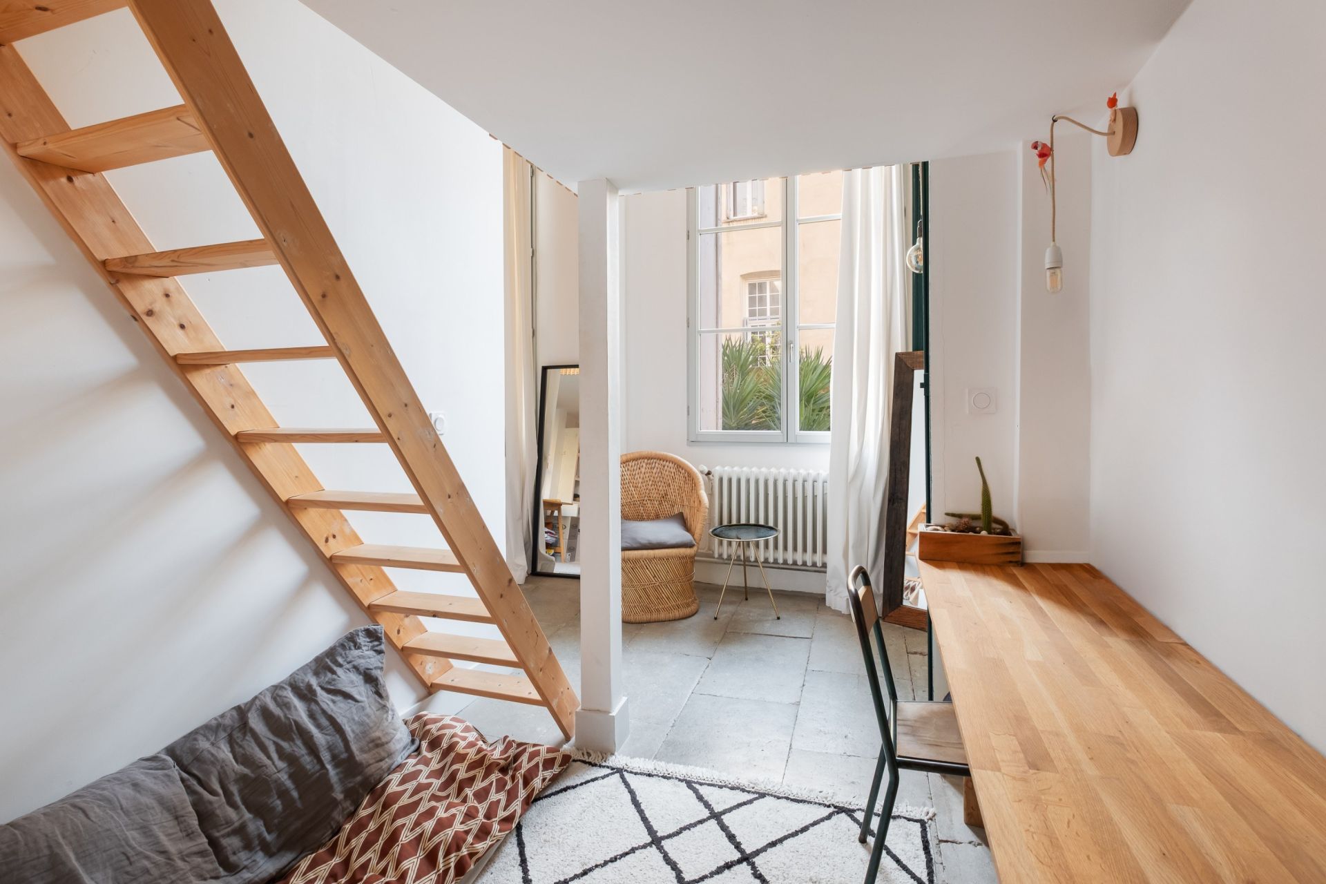 luxury apartment 6 Rooms for sale on MONTPELLIER (34000)