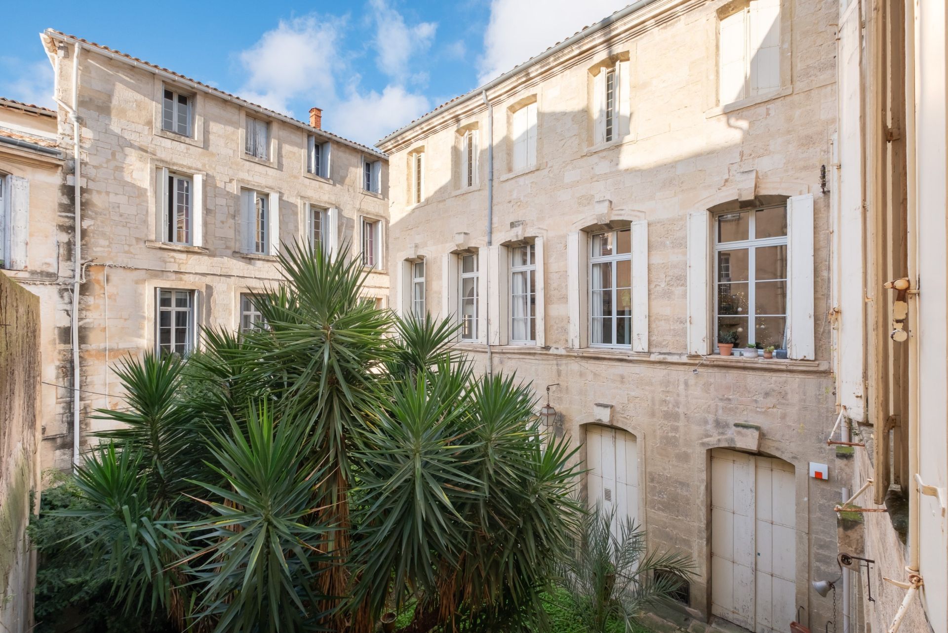 luxury apartment 6 Rooms for sale on MONTPELLIER (34000)