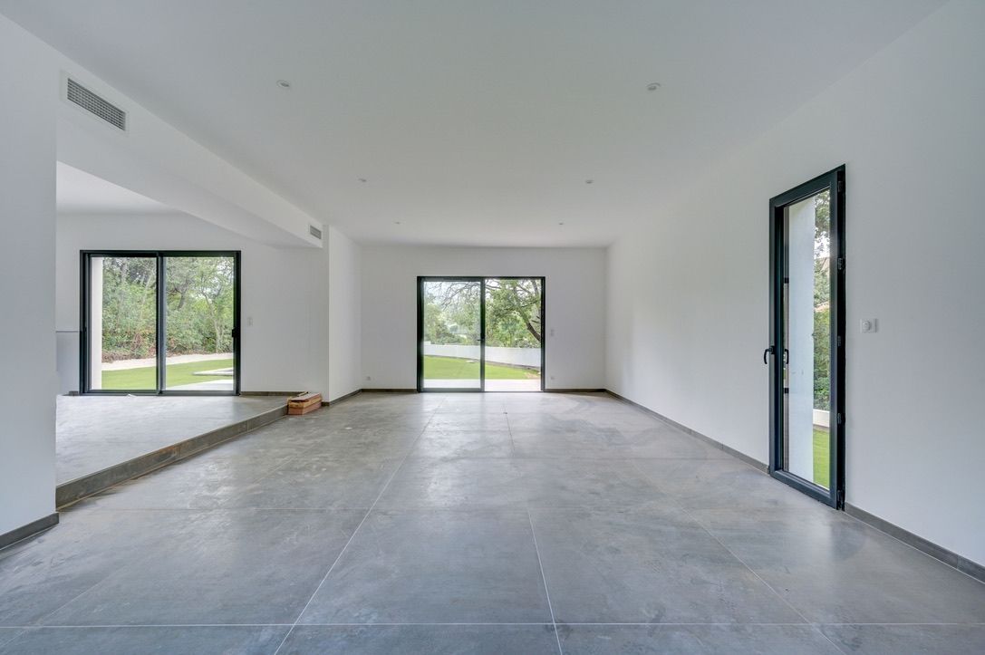 maison contemporaine 5 Pièces en location sur ROQUEVAIRE (13360)