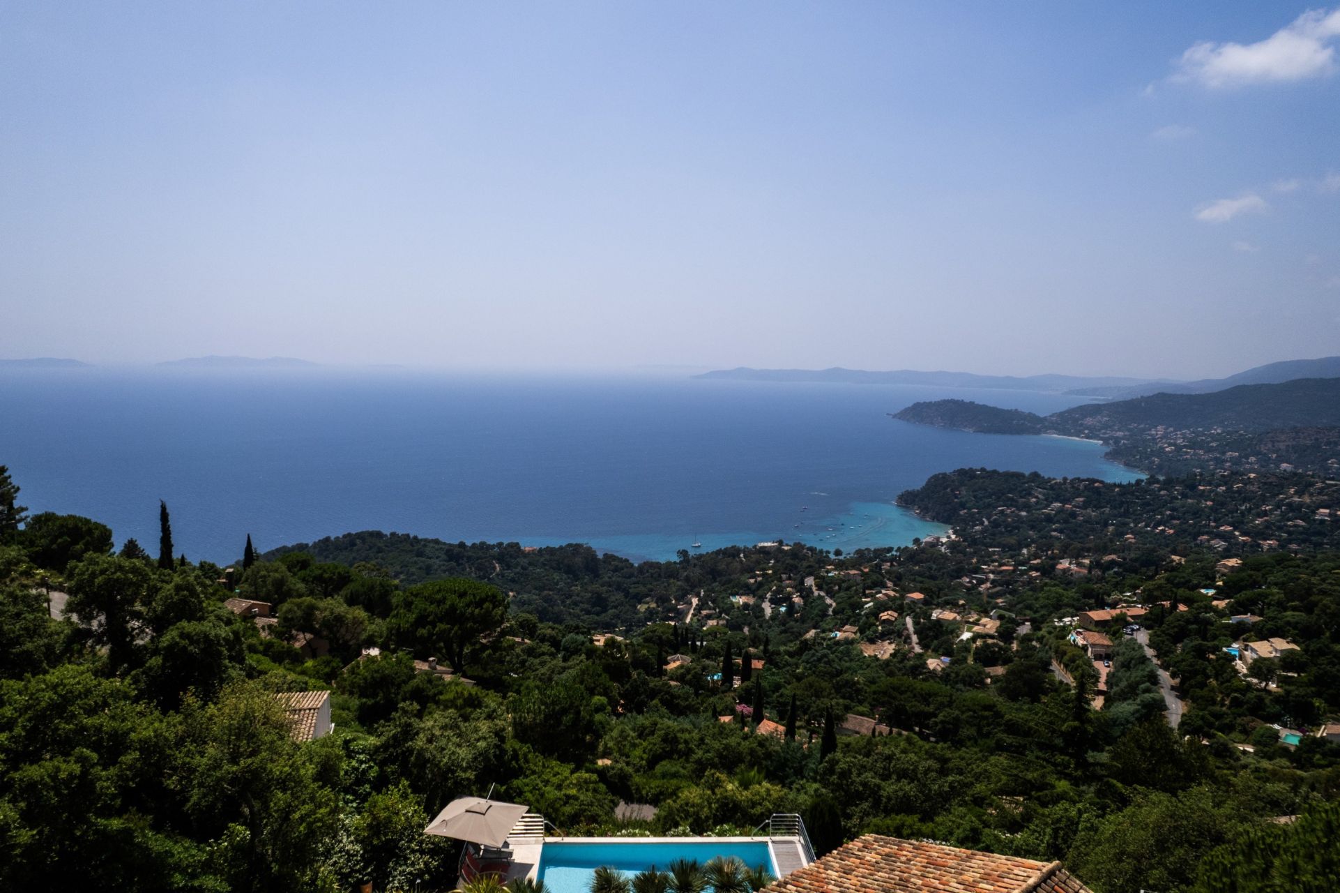 luxury provencale house 8 Rooms for sale on RAYOL CANADEL SUR MER (83820)