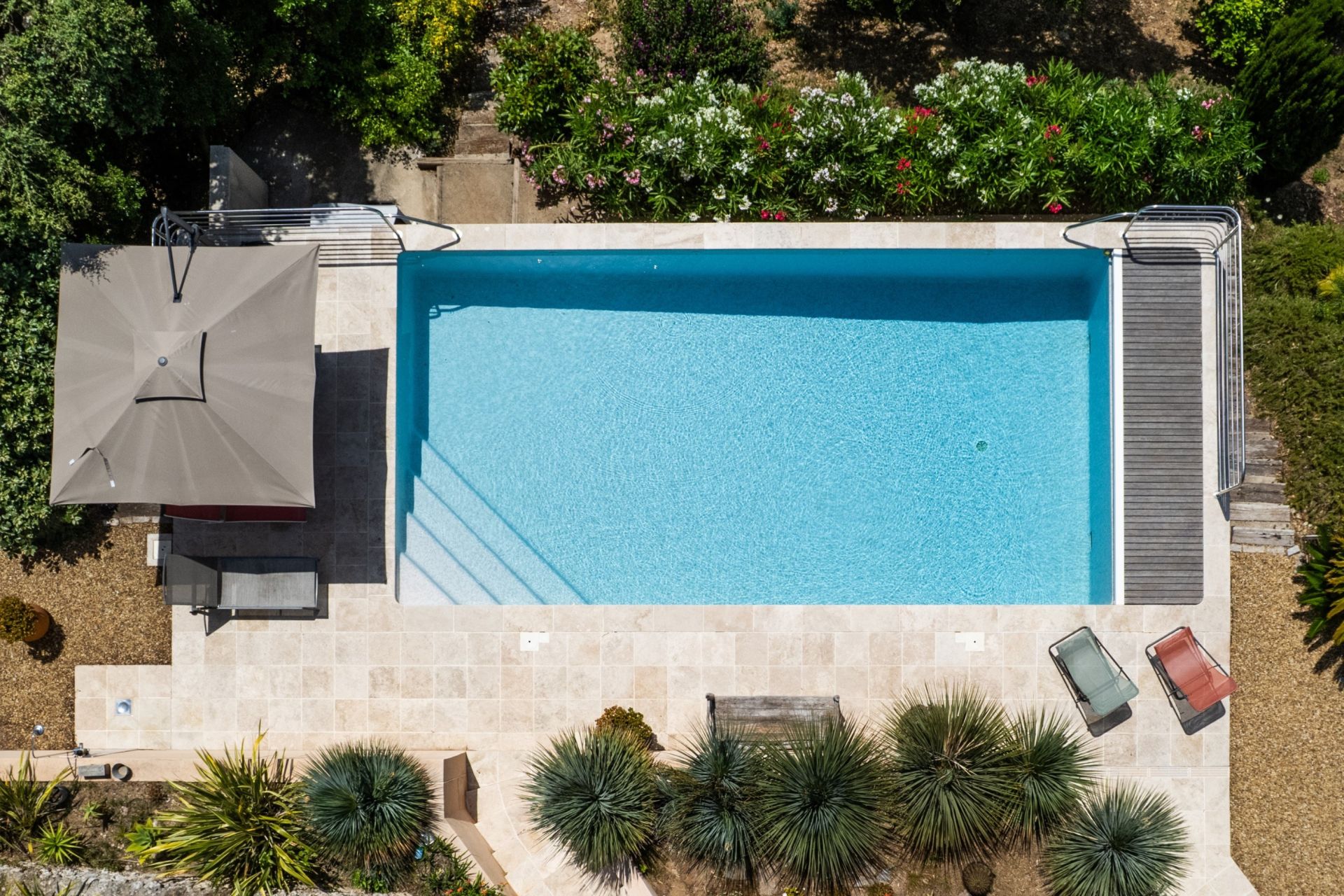 luxury provencale house 8 Rooms for sale on RAYOL CANADEL SUR MER (83820)