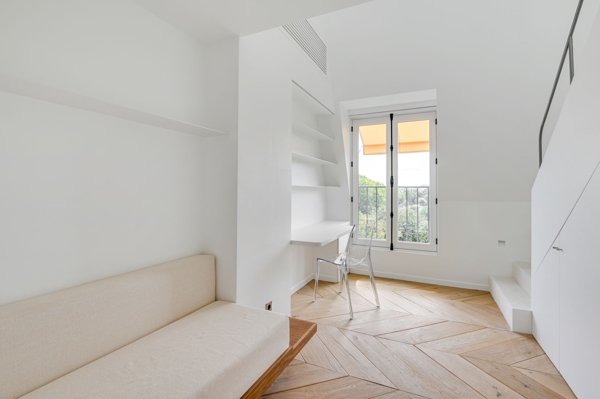 luxury apartment 4 Rooms for rent on PARIS (75016)