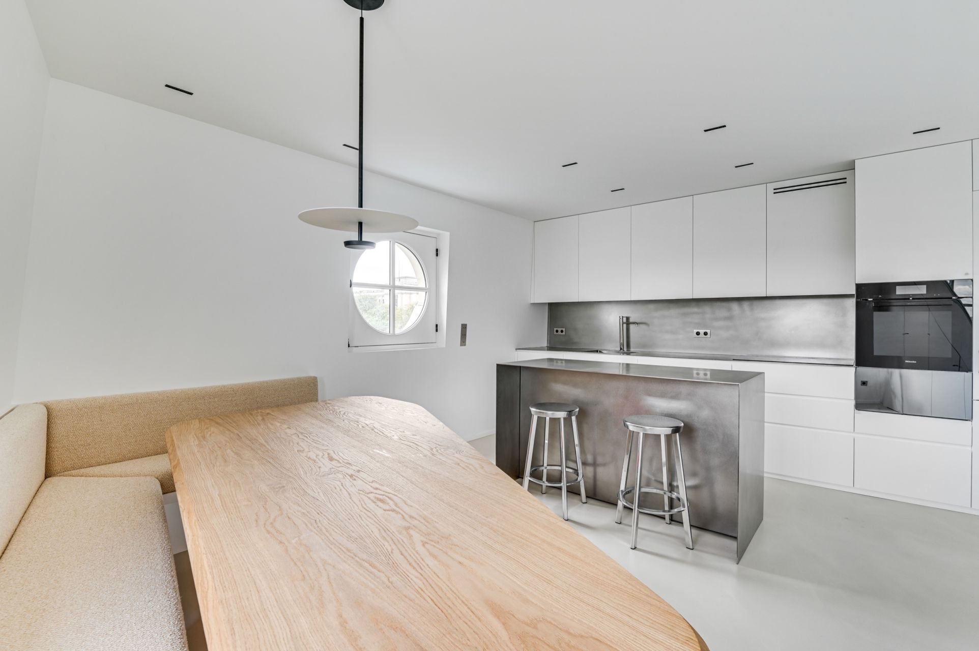 luxury apartment 4 Rooms for rent on PARIS (75016)