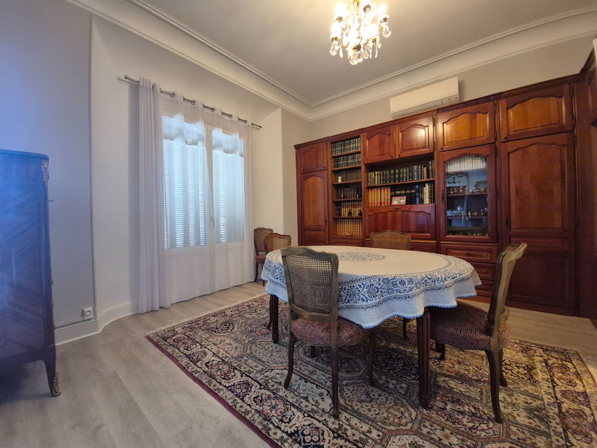 building for sale on NARBONNE (11100)