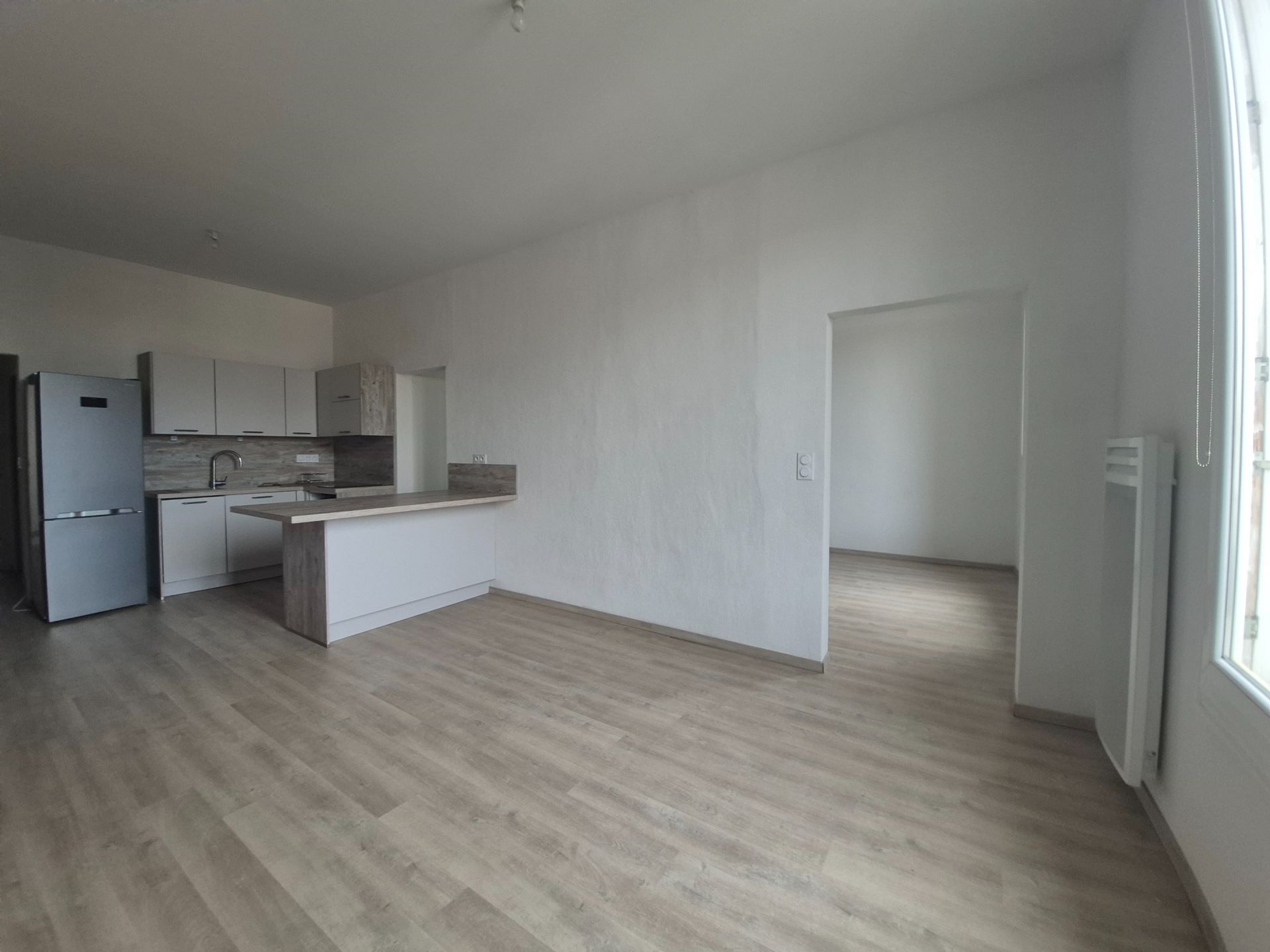 building for sale on NARBONNE (11100)