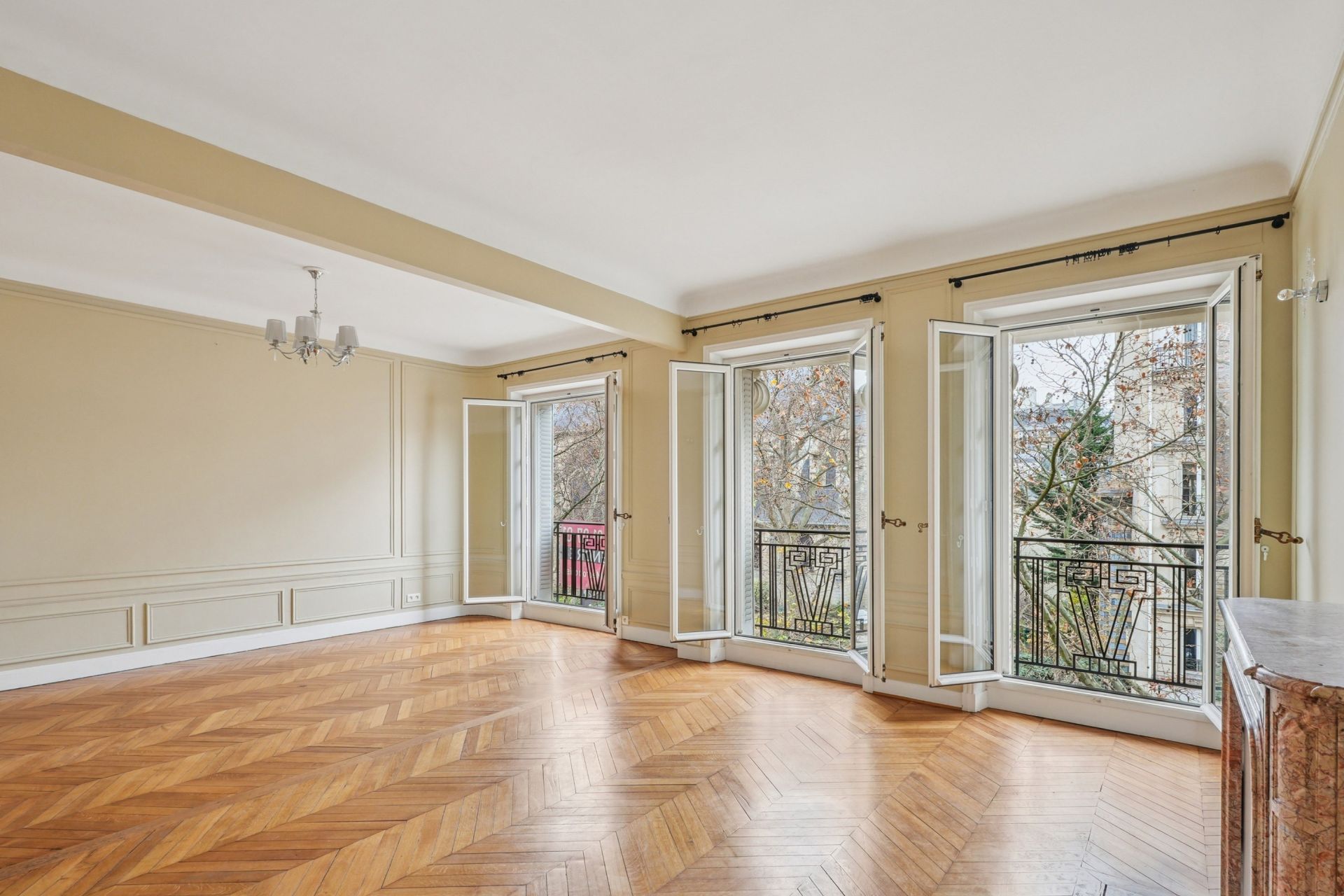 luxury apartment 4 Rooms for sale on PARIS (75006)