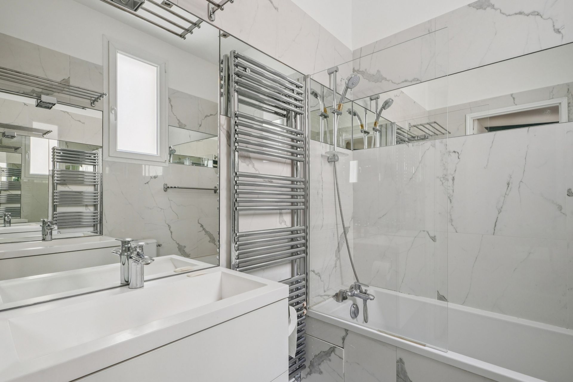 luxury apartment 4 Rooms for sale on PARIS (75006)