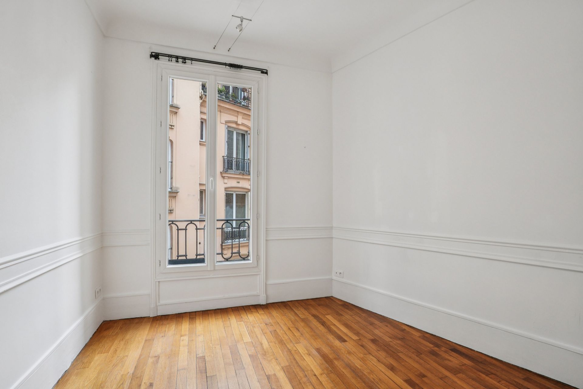 luxury apartment 4 Rooms for sale on PARIS (75006)