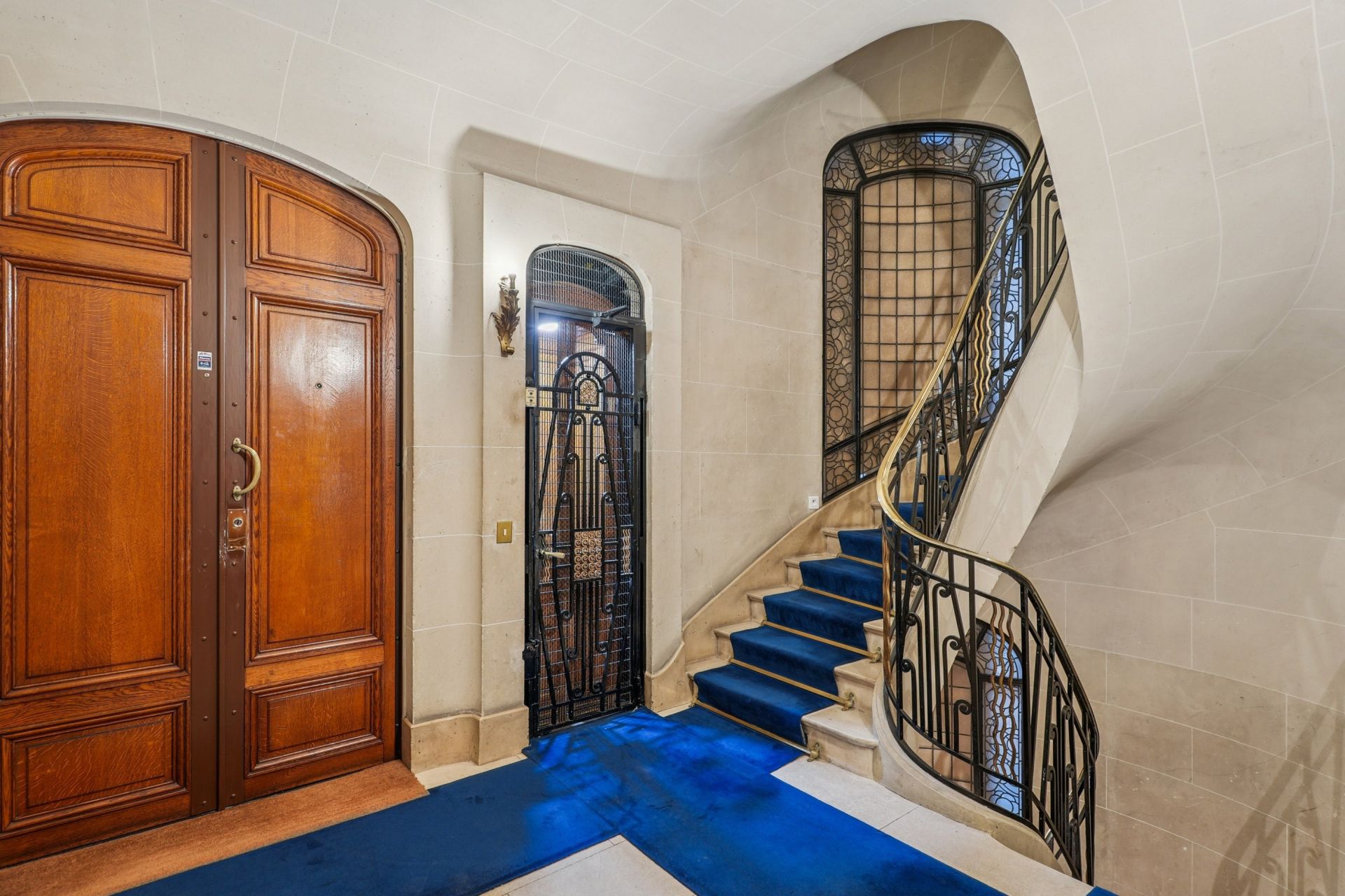 luxury apartment 4 Rooms for sale on PARIS (75006)