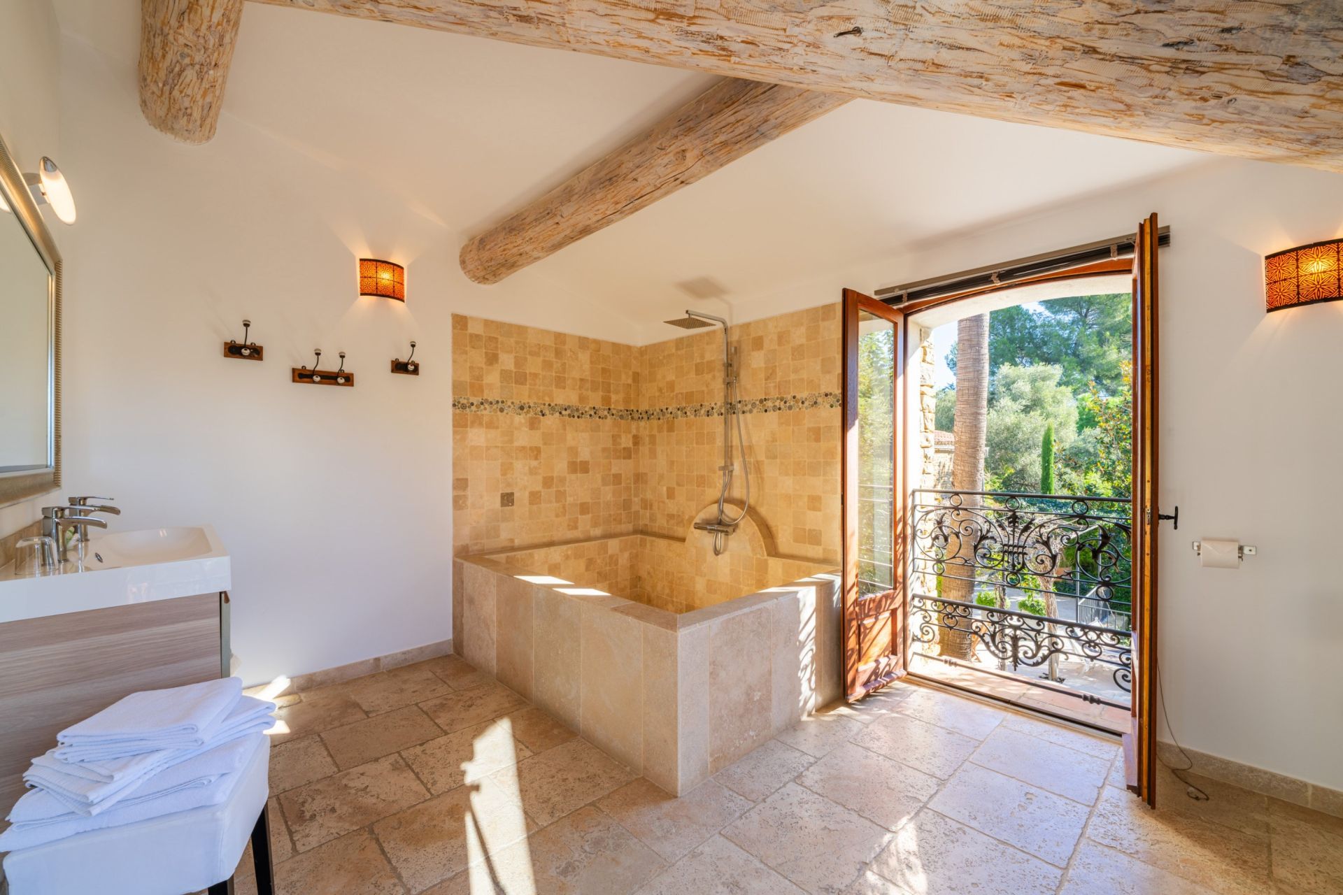 maison de luxe 20 Pièces en vente sur LE CASTELLET (83330)
