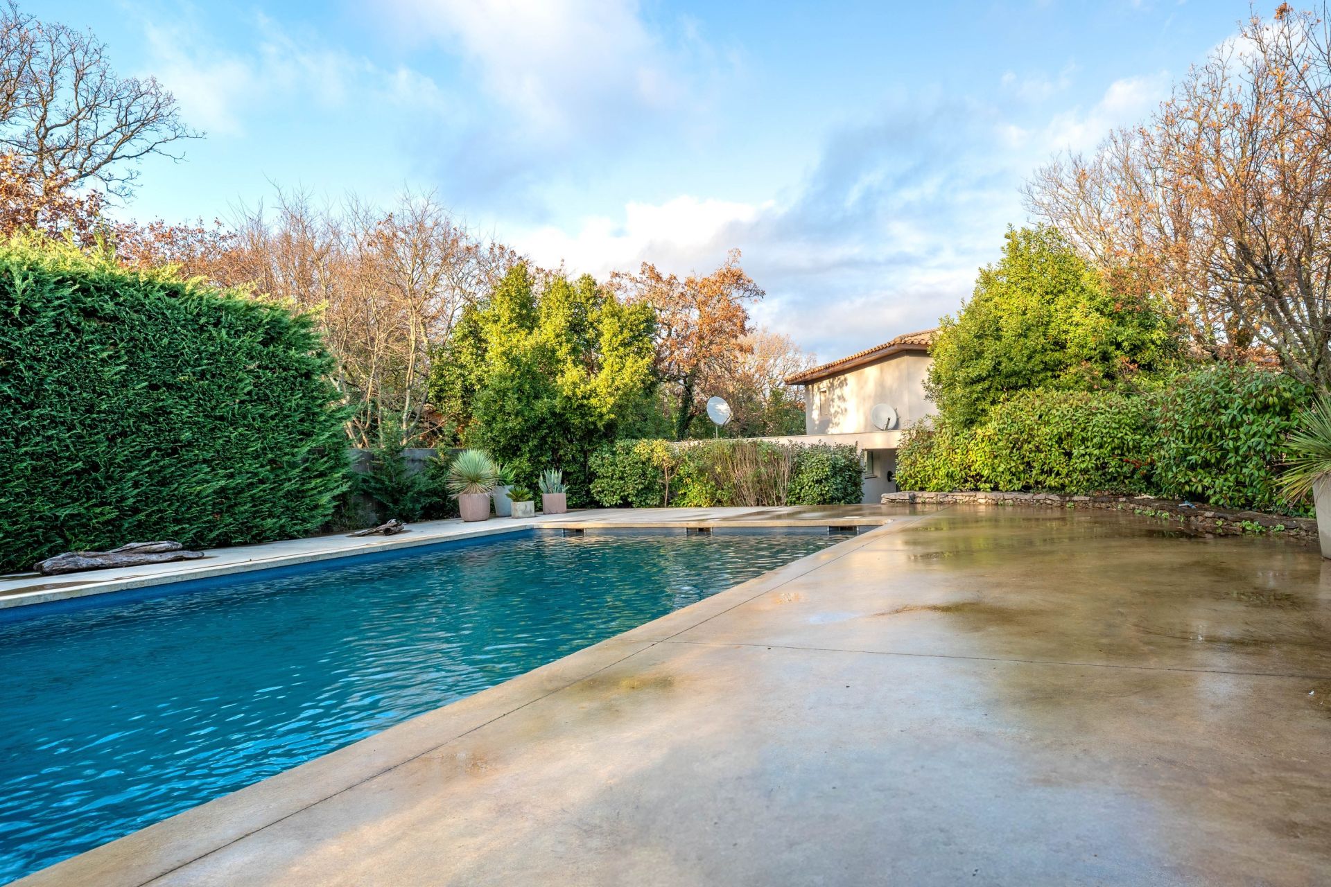 luxury house 7 Rooms for sale on ST MARTIN DE LONDRES (34380)