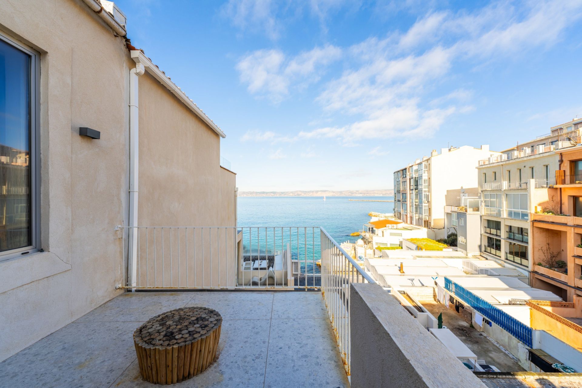 townhouse 7 Rooms for sale on MARSEILLE (13007)
