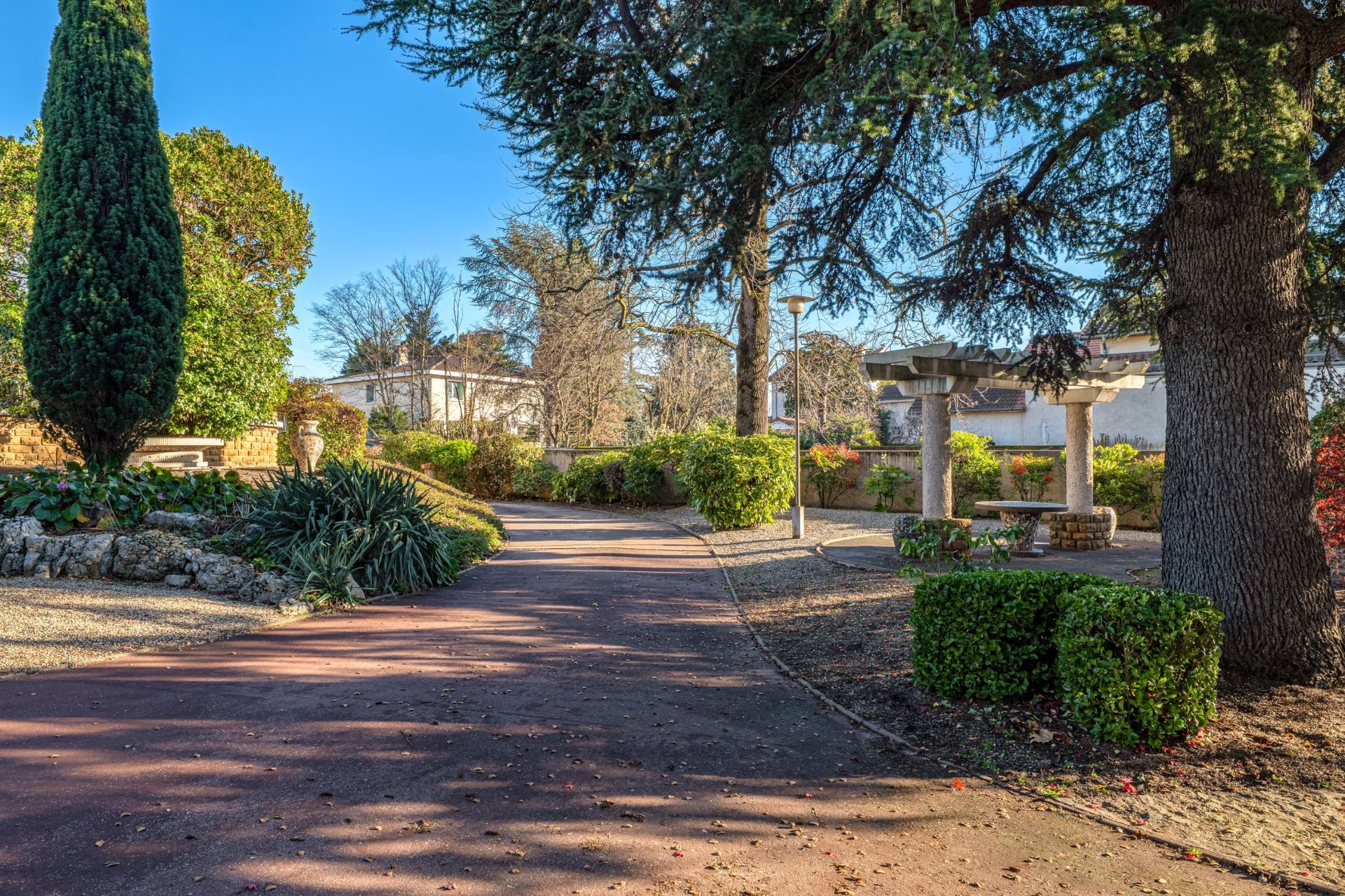 maison de luxe 7 Pièces en vente sur BRON (69500)