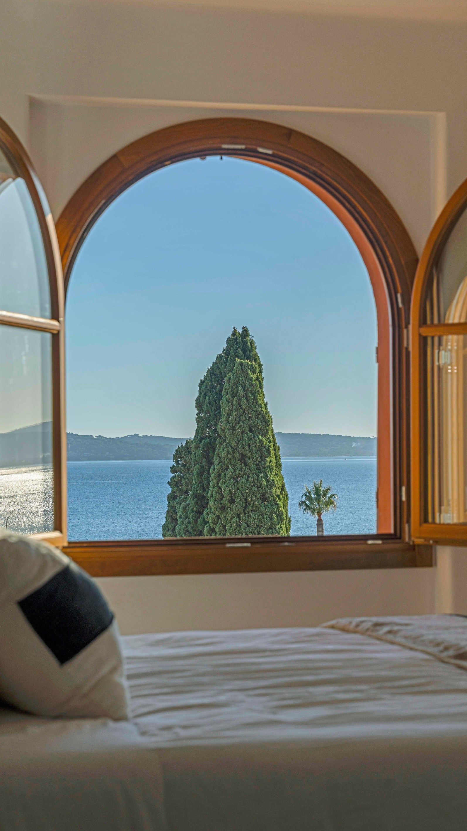 villa de luxe 5 Pièces en vente sur STE MAXIME (83120)