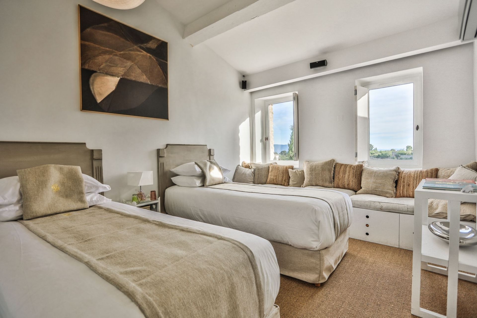 townhouse 7 Rooms for seasonal rent on GORDES (84220)