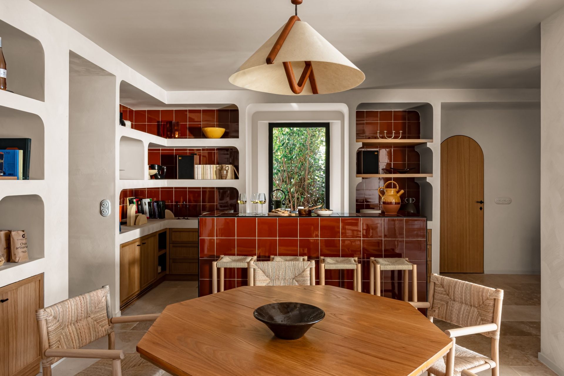 maison de luxe 11 Pièces en location saisonnière sur GORDES (84220)