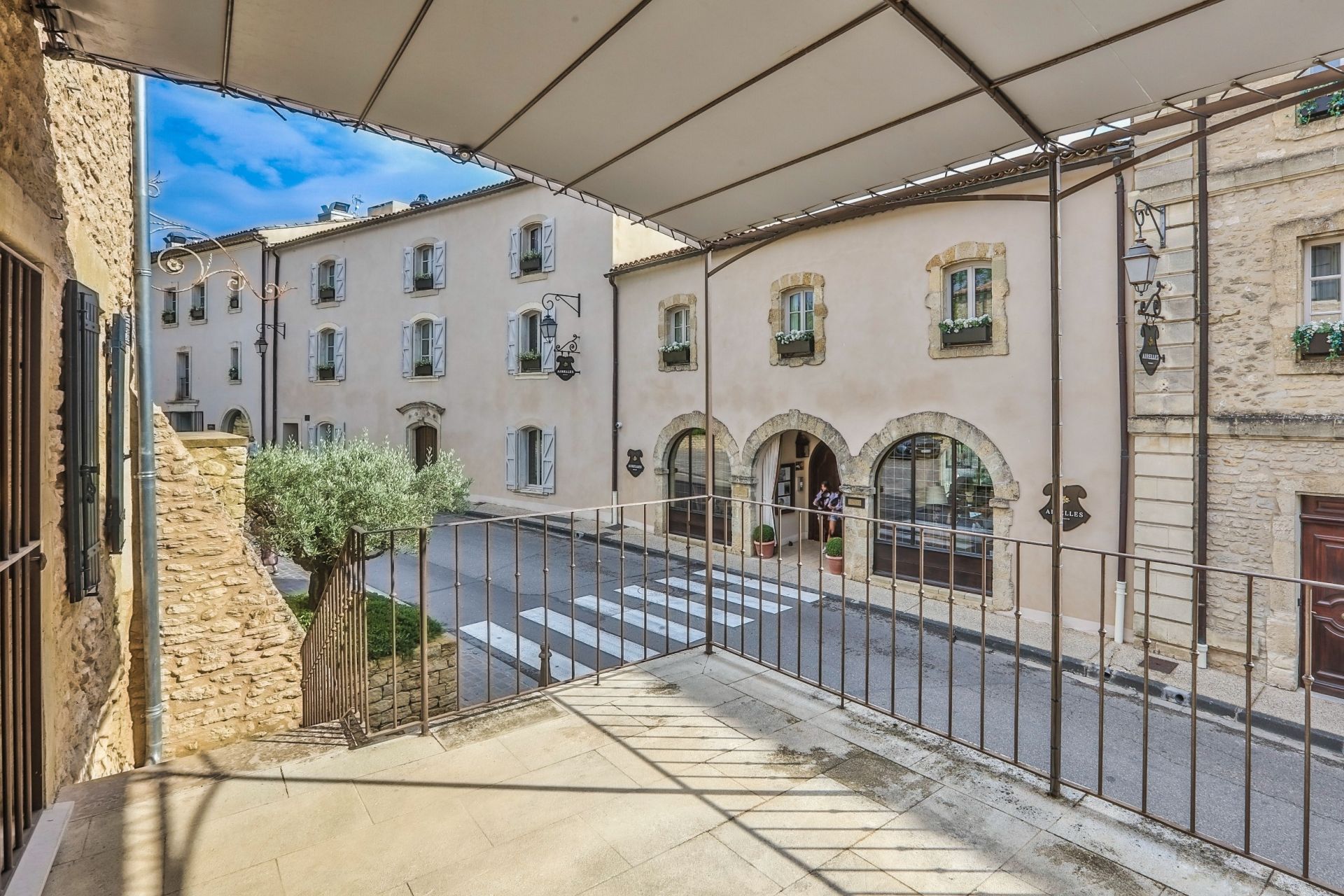 maison de luxe 4 Pièces en vente sur GORDES (84220)