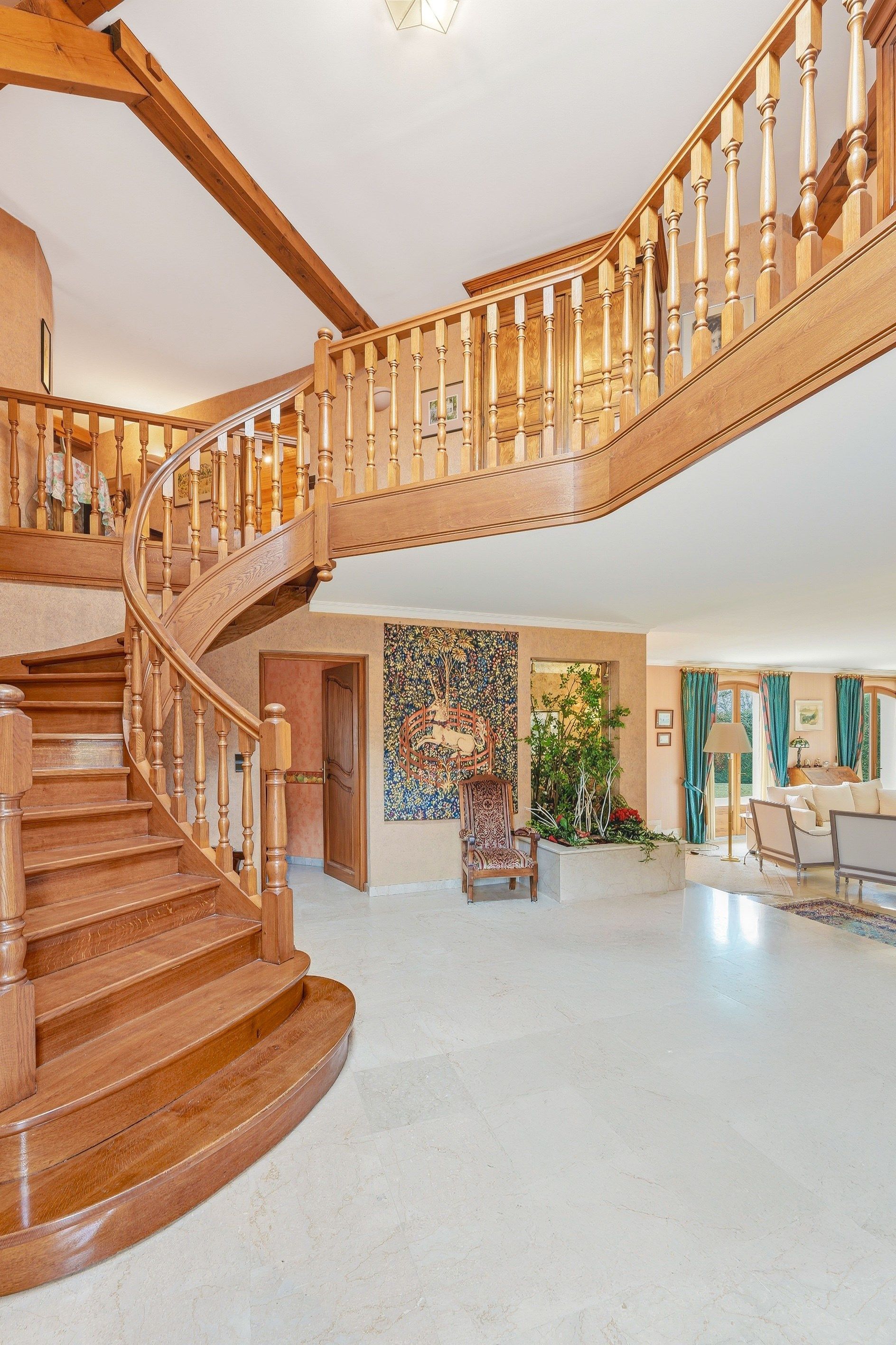 maison de luxe 8 Pièces en vente sur DIVONNE LES BAINS (01220)