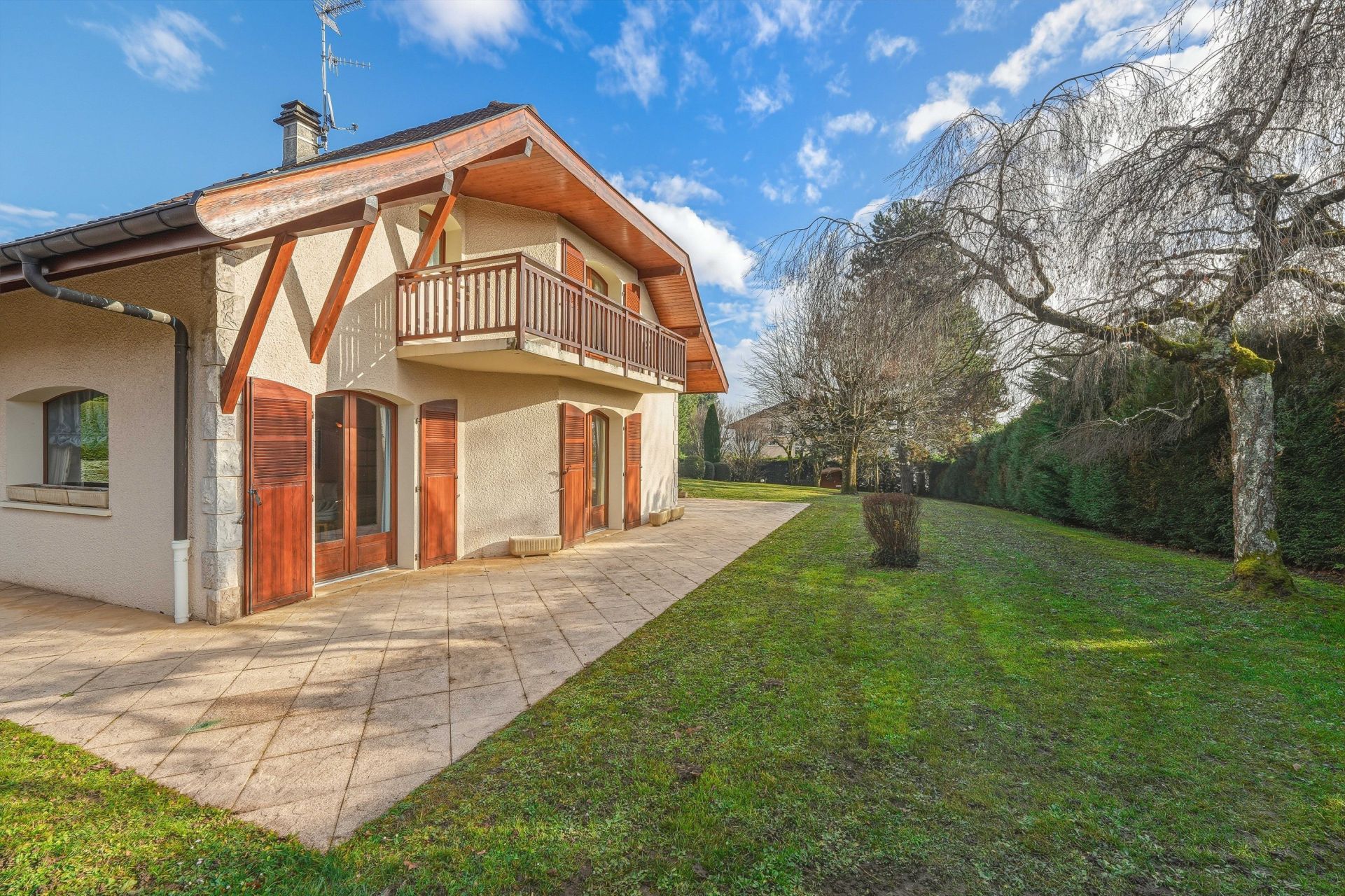 maison de luxe 8 Pièces en vente sur DIVONNE LES BAINS (01220)