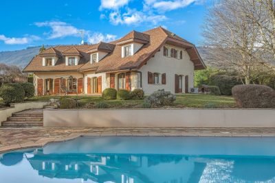 Vente Maison de luxe Divonne-les-Bains 8&nbsp;Pièces 296&nbsp;m²