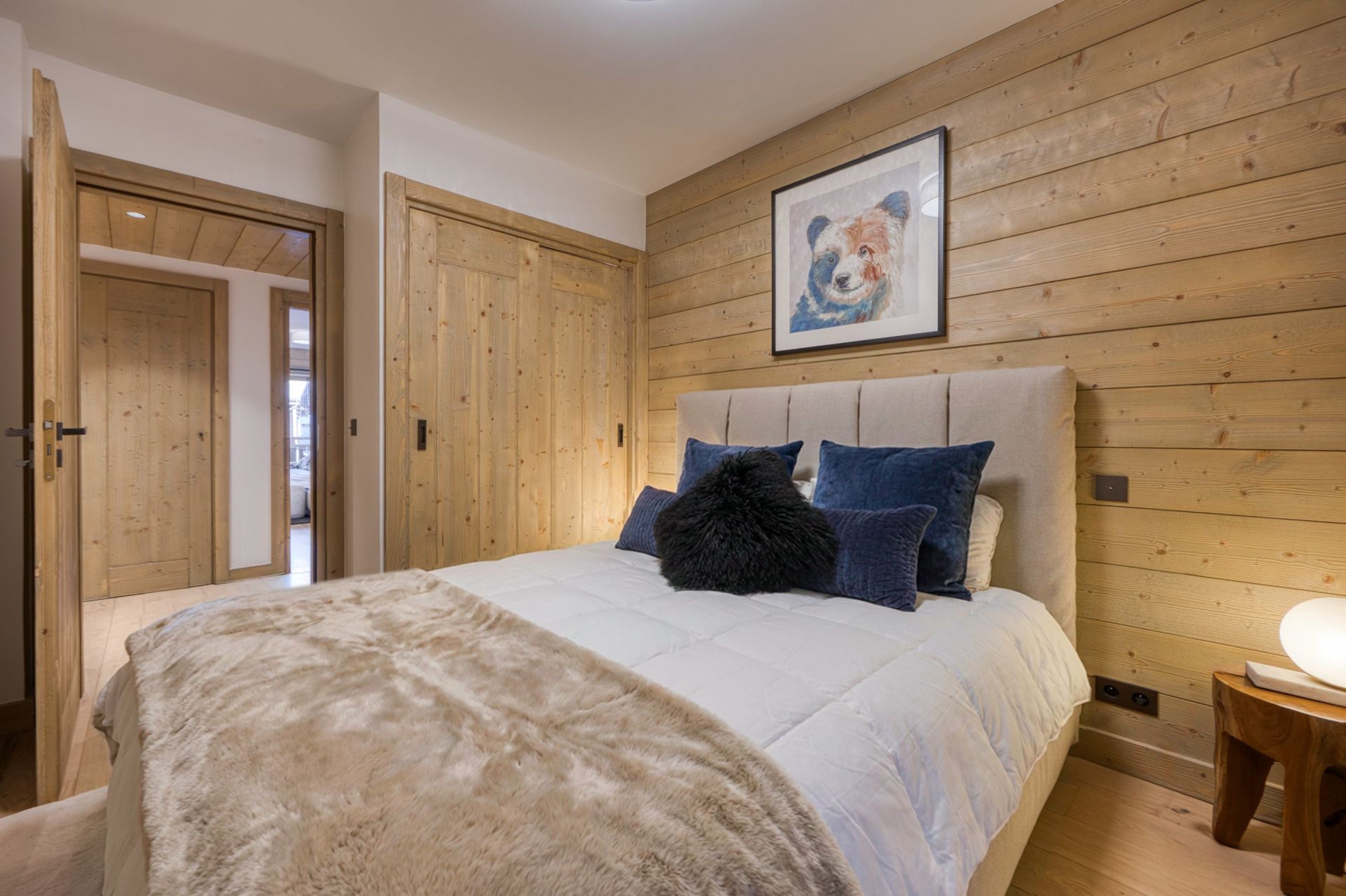 luxury apartment 5 Rooms for sale on MERIBEL LES ALLUES (73550)