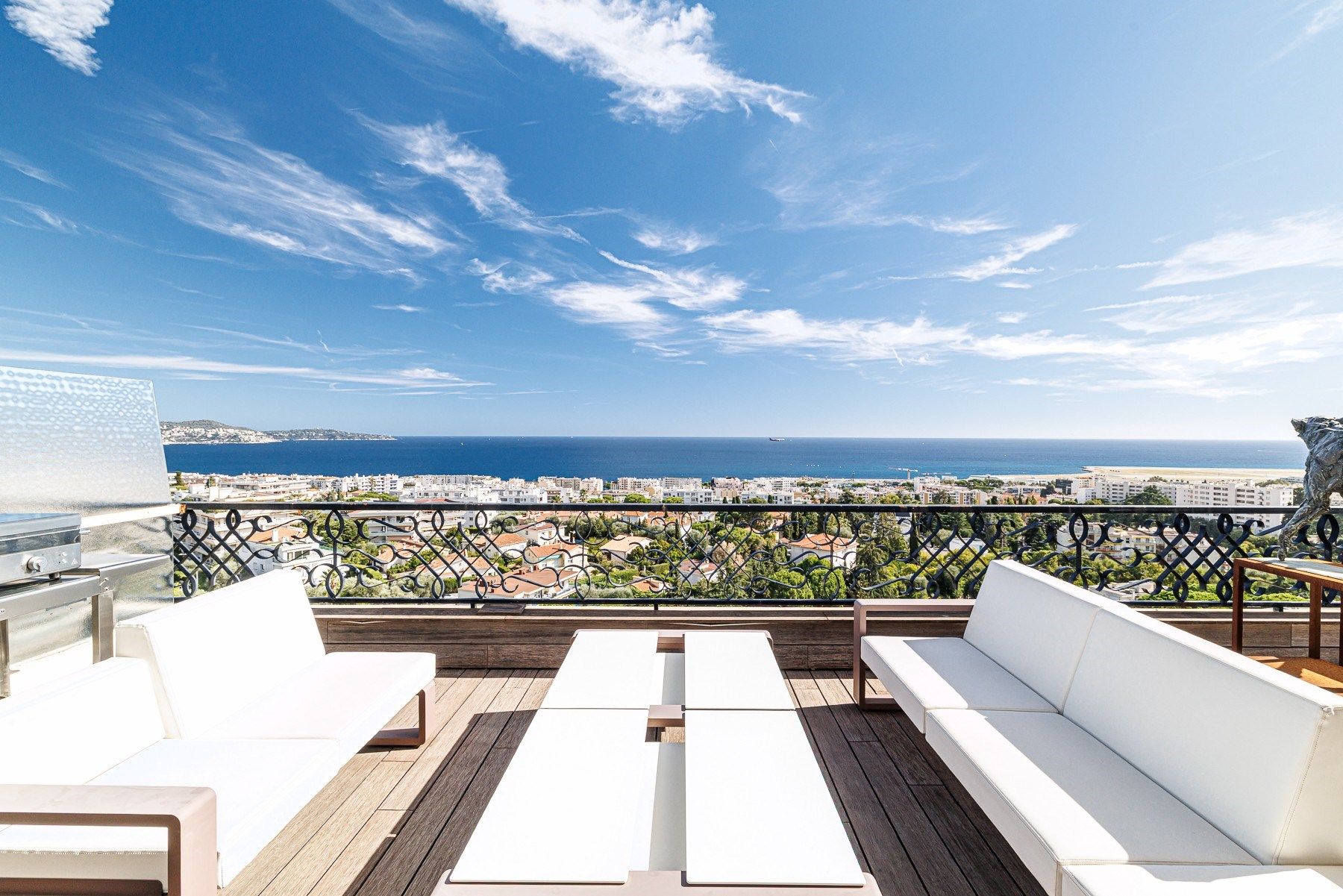 luxury apartment 3 Rooms for sale on NICE (06000)