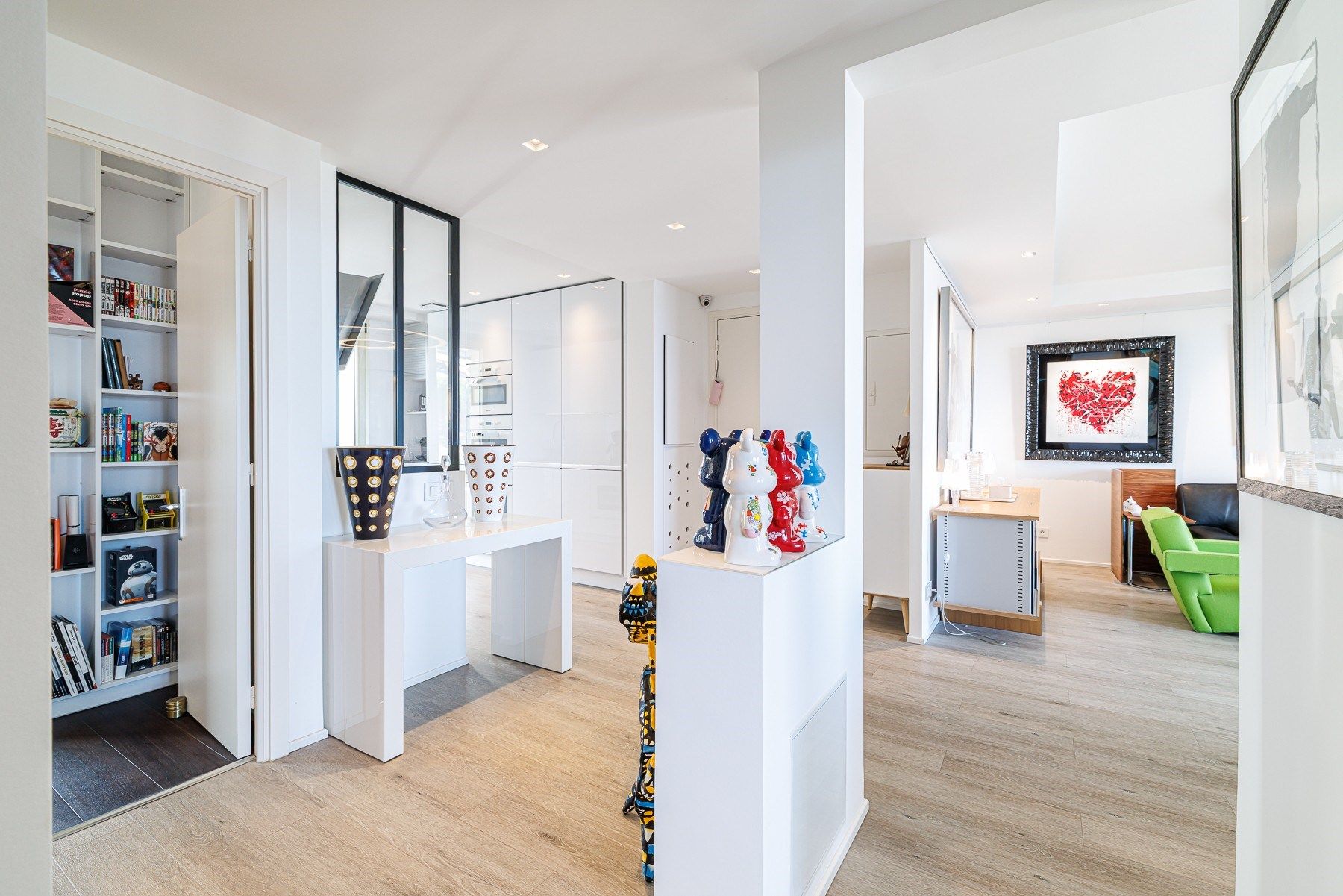 luxury apartment 3 Rooms for sale on NICE (06000)