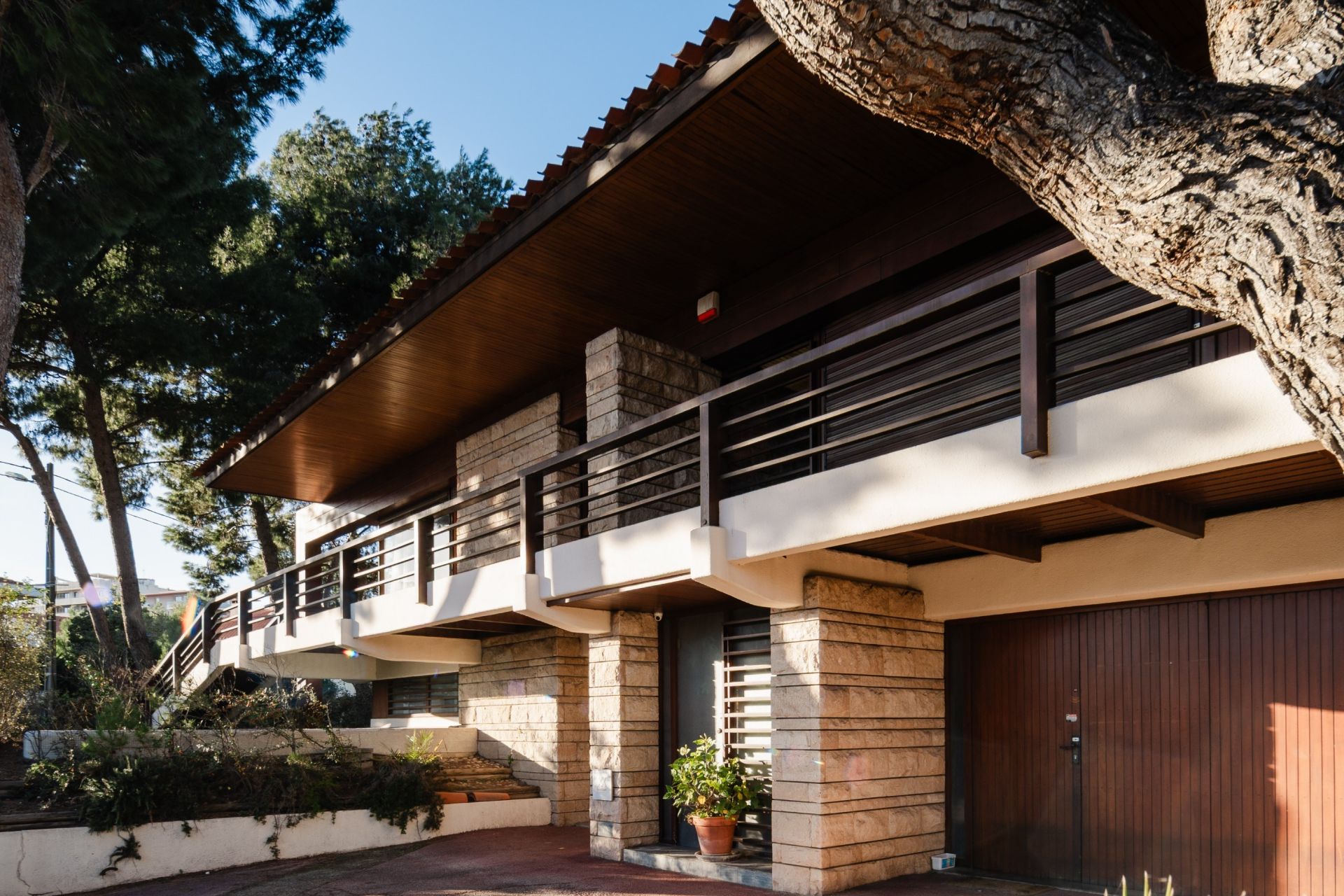 luxury house 6 Rooms for sale on PERPIGNAN (66000)