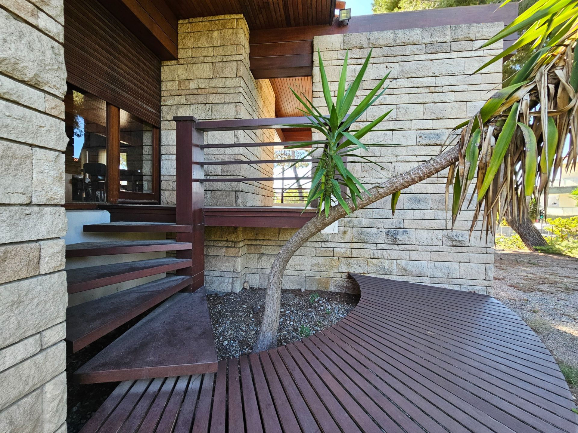 luxury house 6 Rooms for sale on PERPIGNAN (66000)