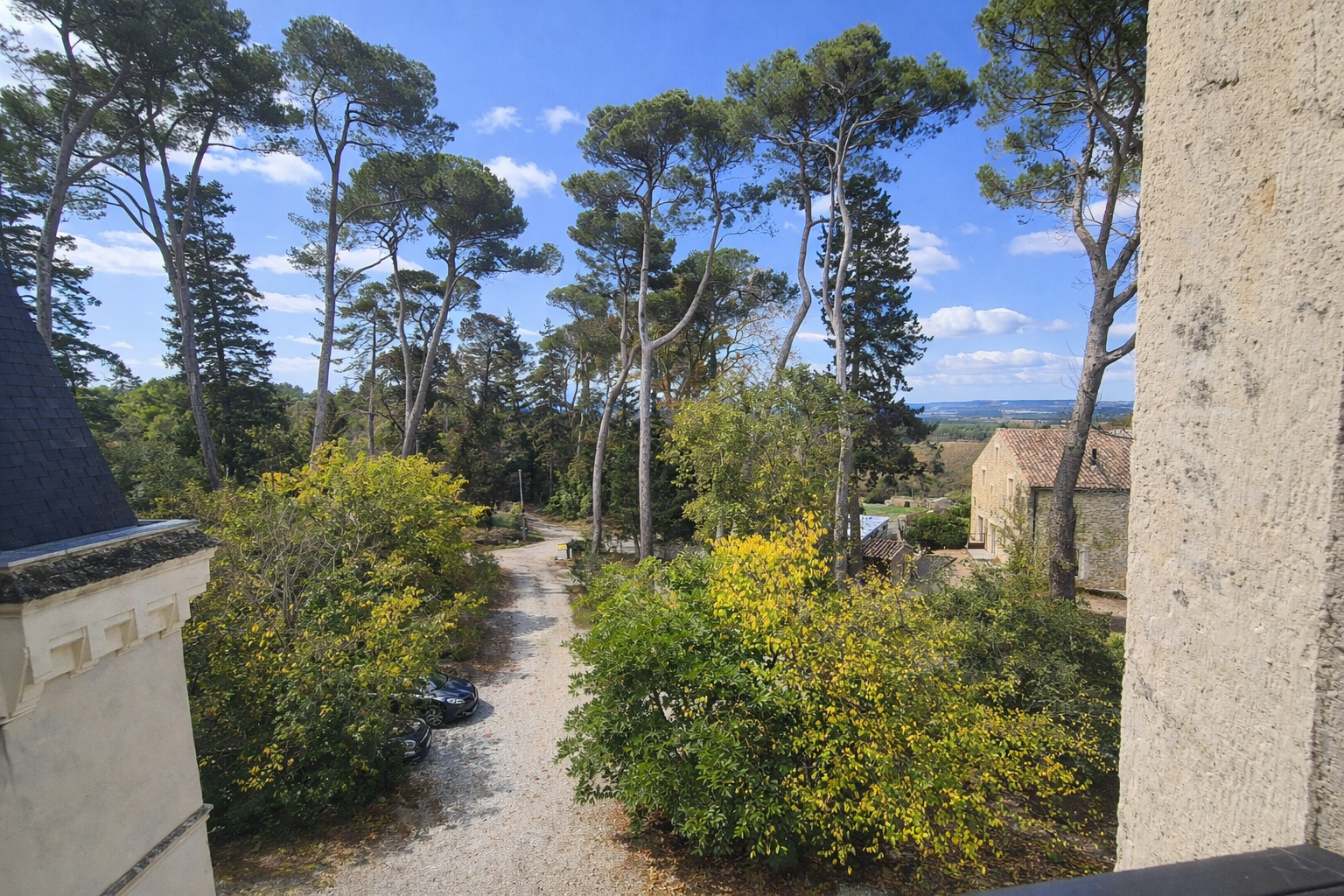 luxury apartment 5 Rooms for sale on PENNAUTIER (11610)