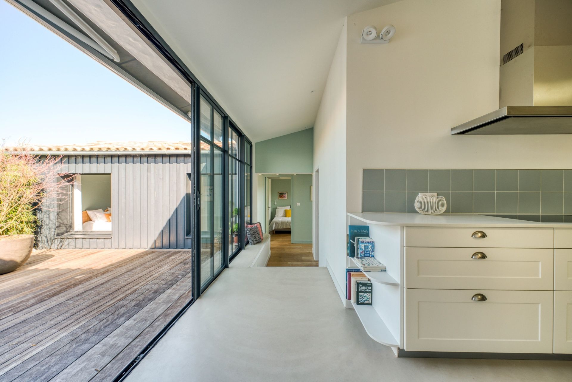 luxury house 7 Rooms for sale on STE MARIE DE RE (17740)