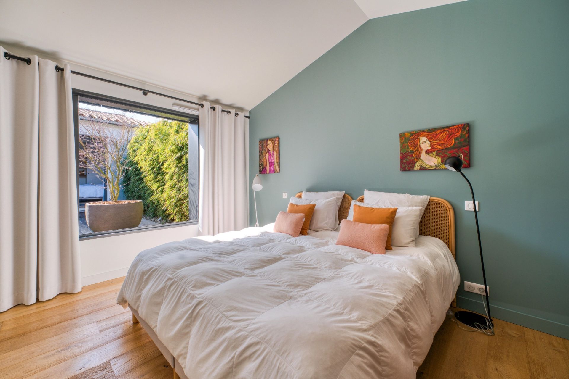 luxury house 7 Rooms for sale on STE MARIE DE RE (17740)