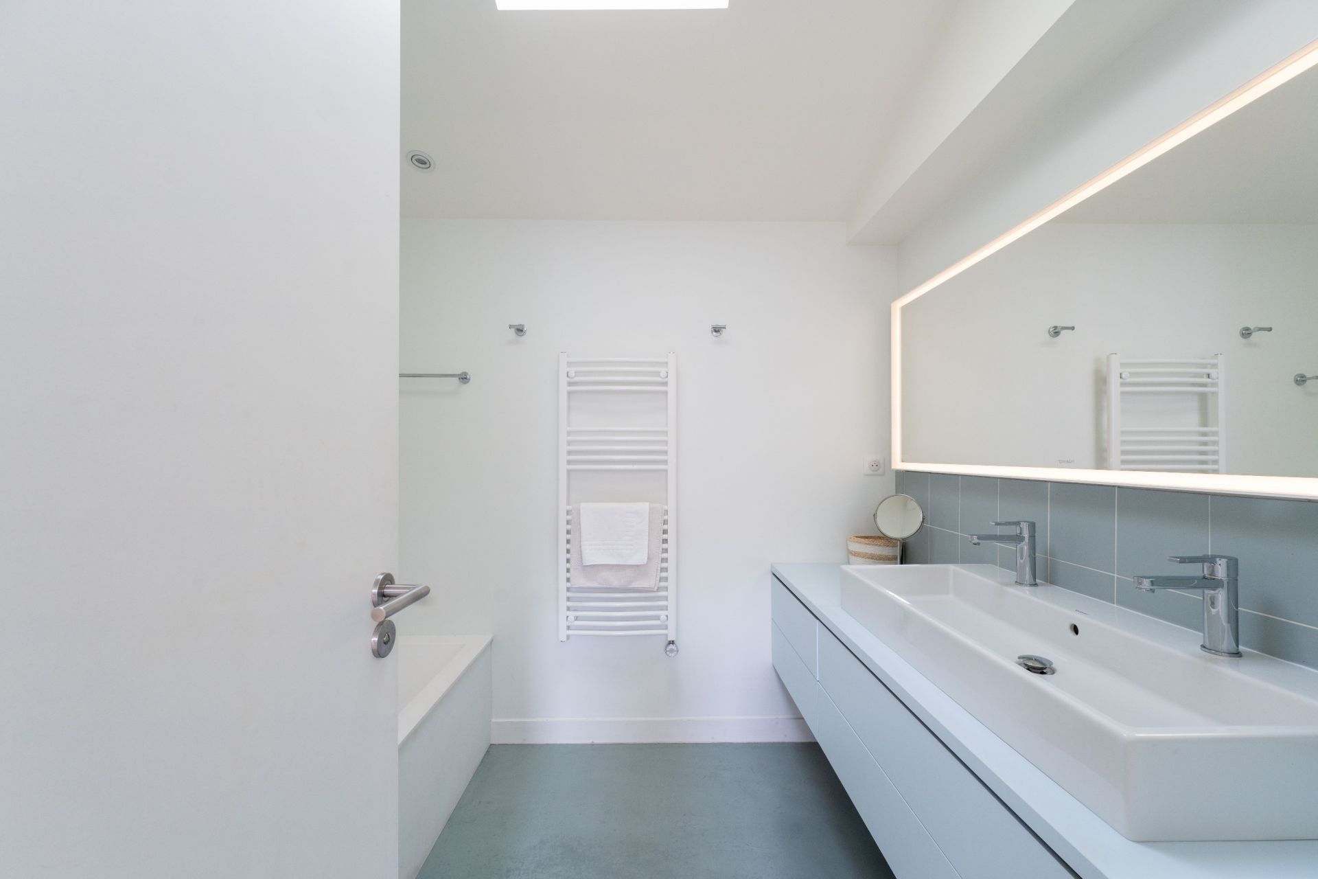 luxury house 7 Rooms for sale on STE MARIE DE RE (17740)