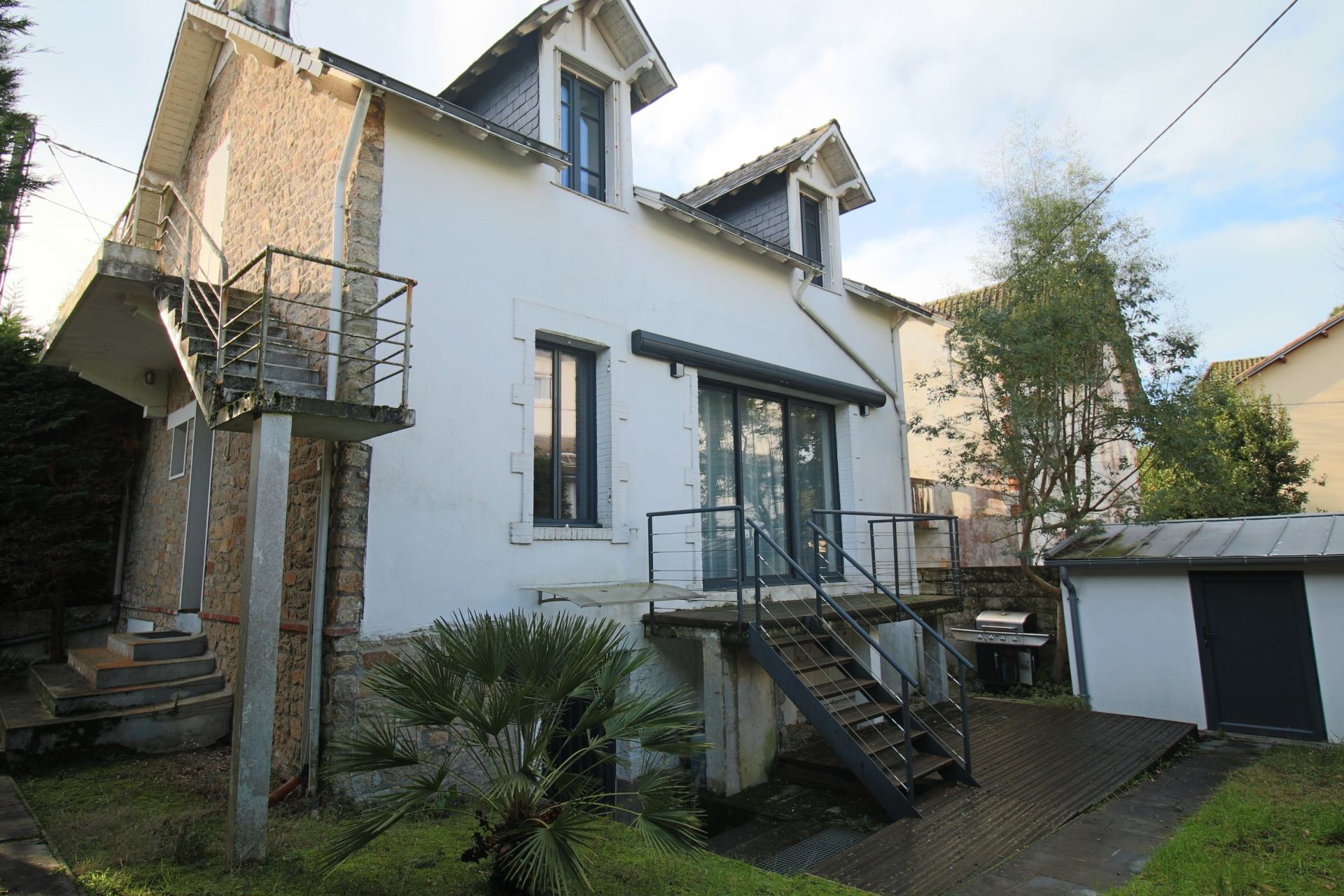luxury house 7 Rooms for sale on LA BAULE (44500)