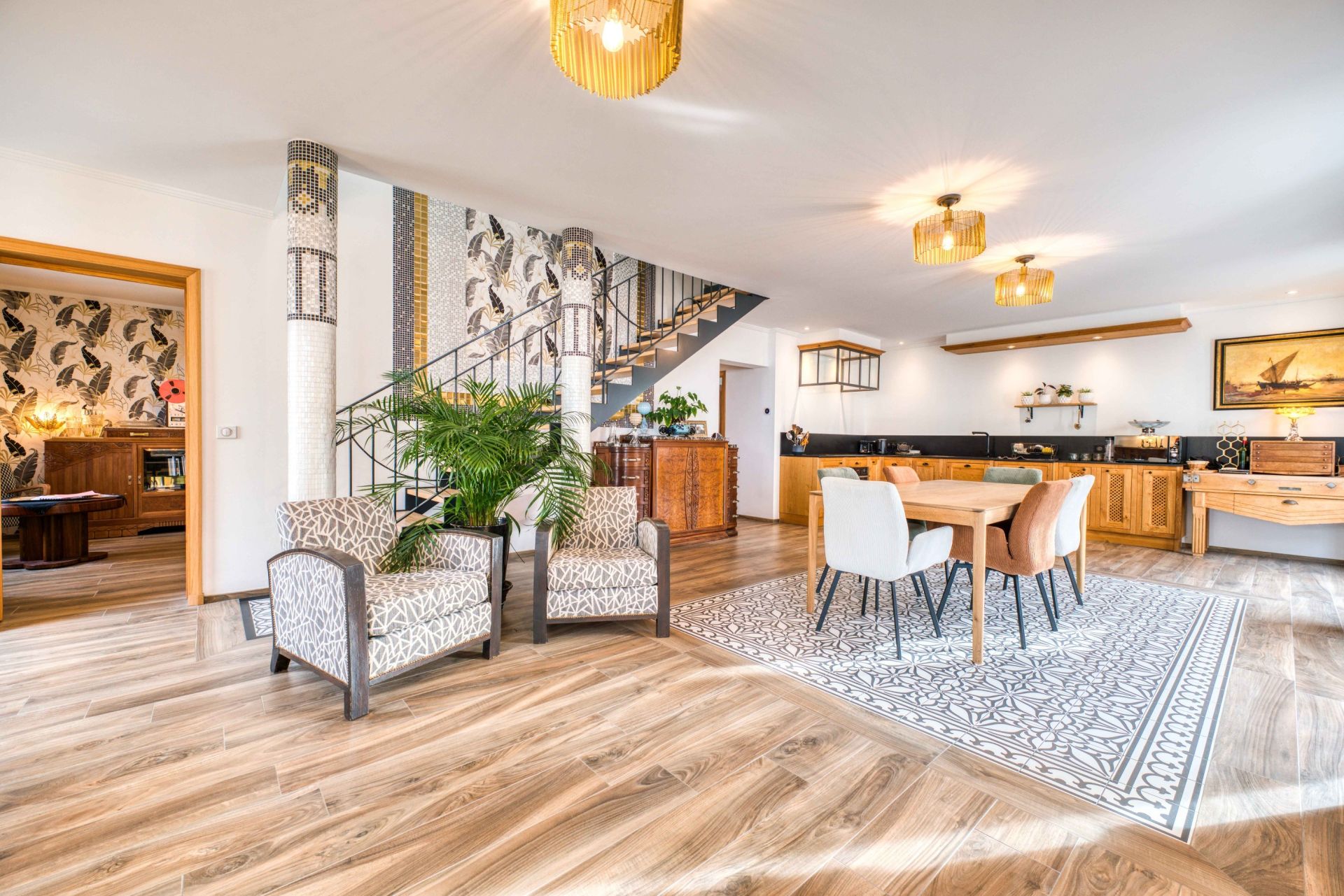 luxury house 7 Rooms for sale on CHATELAILLON PLAGE (17340)
