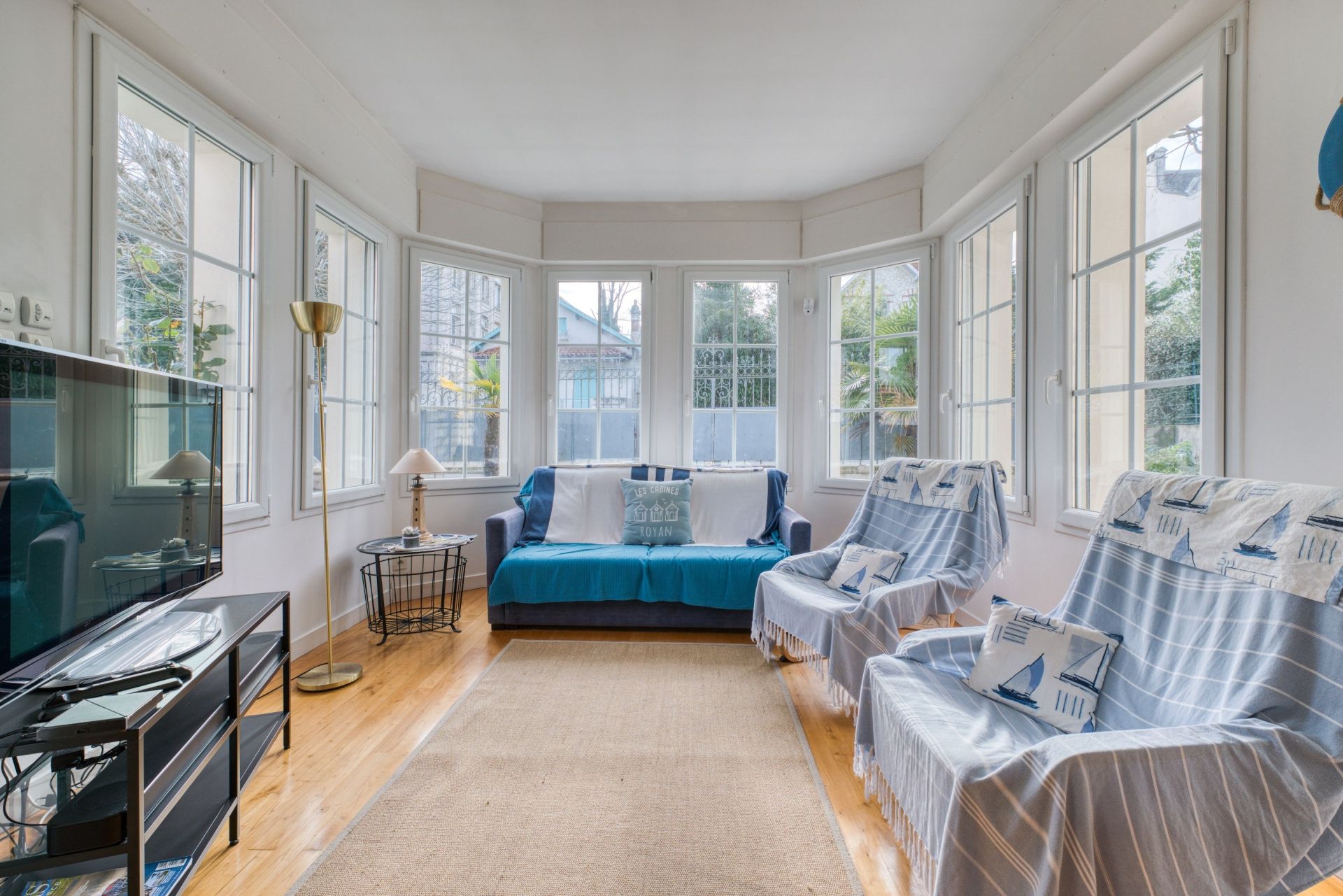 luxury house 5 Rooms for sale on ROYAN (17200)