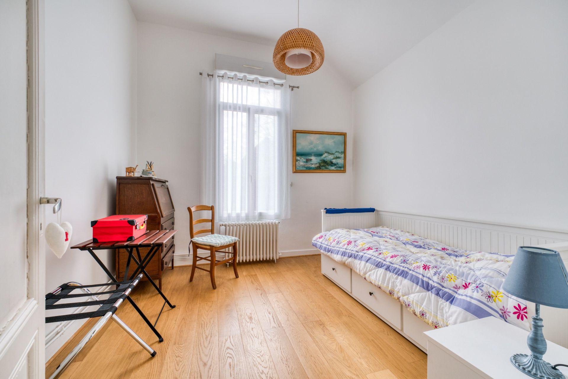 luxury house 5 Rooms for sale on ROYAN (17200)